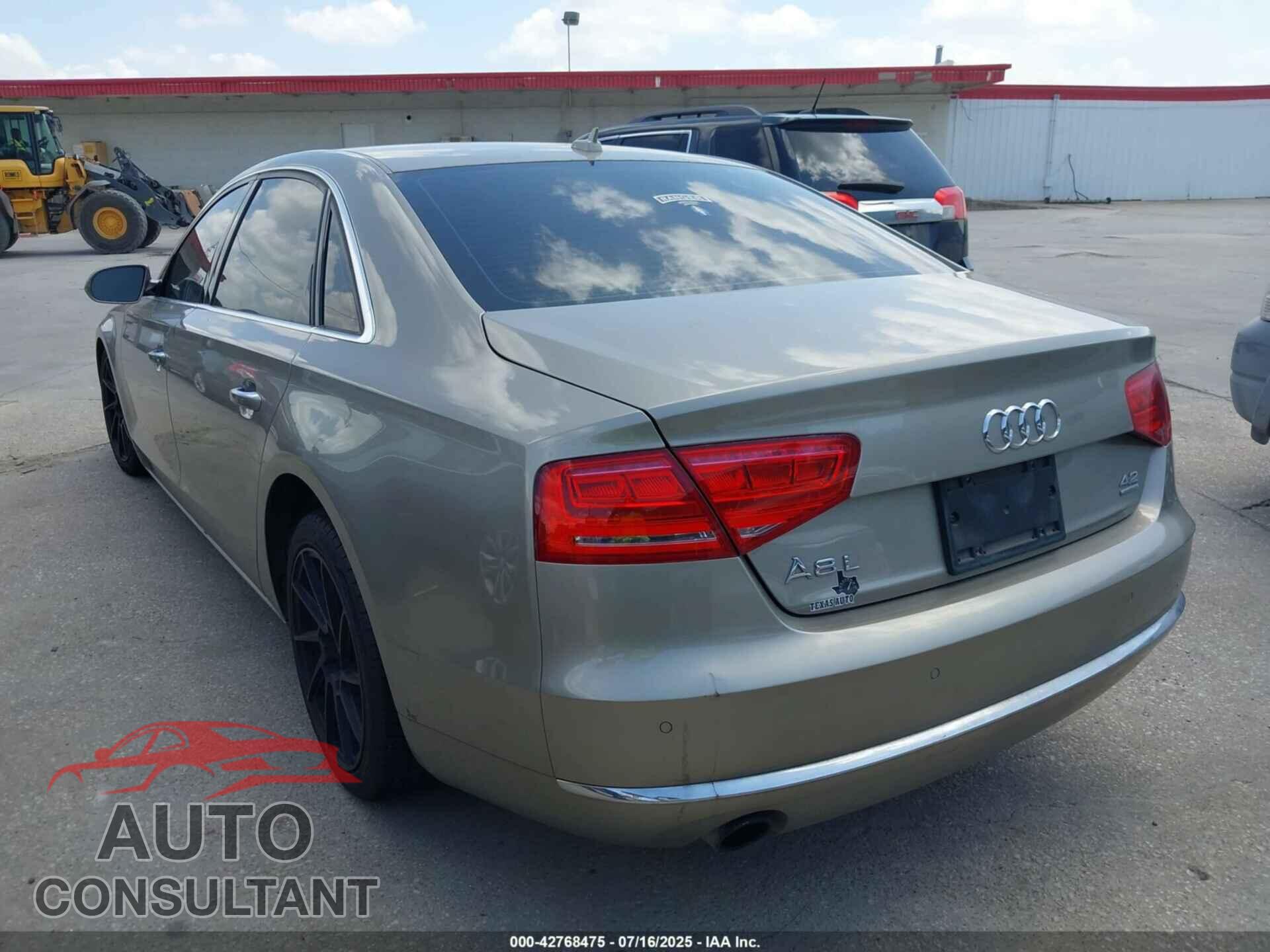 AUDI A8 L 2012 - WAURVAFD1CN010078