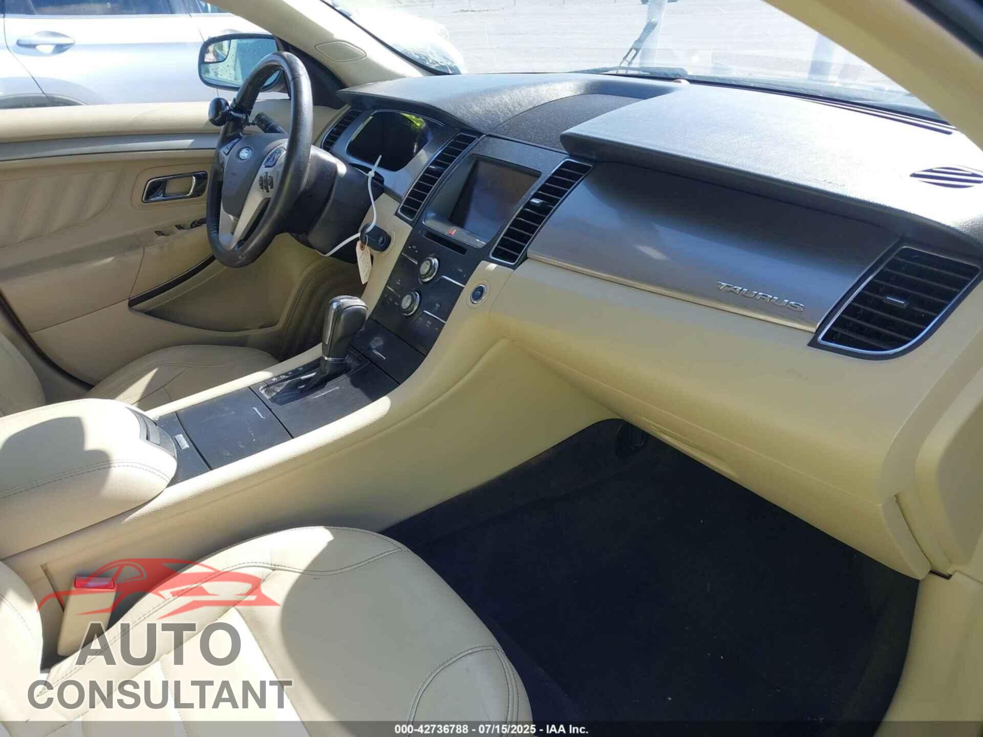 FORD TAURUS 2013 - 1FAHP2E80DG110655