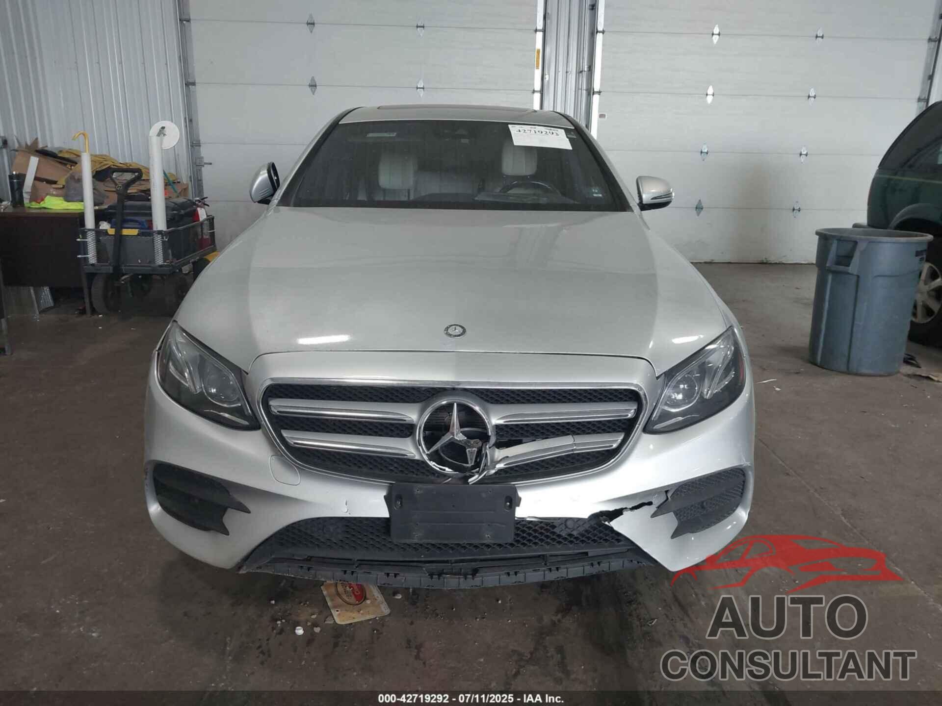 MERCEDES-BENZ E 300 2017 - WDDZF4KB1HA081629