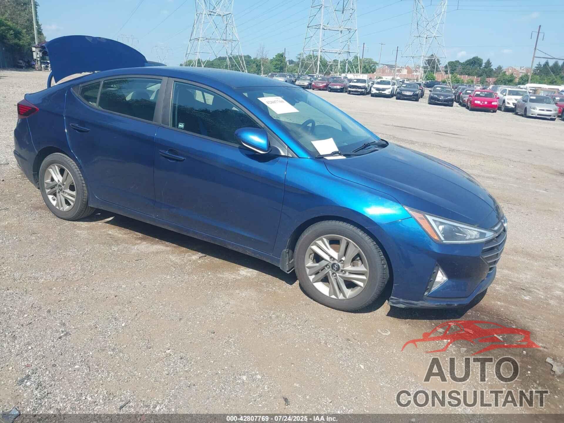 HYUNDAI ELANTRA 2019 - 5NPD84LF0KH478250