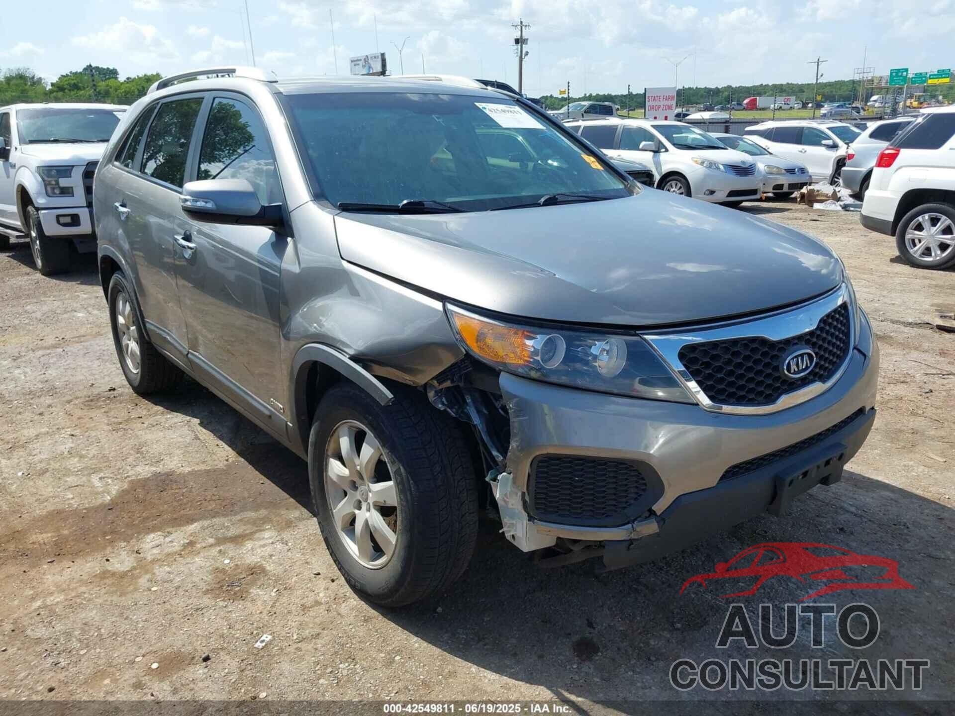 KIA SORENTO 2013 - 5XYKTDA24DG349430