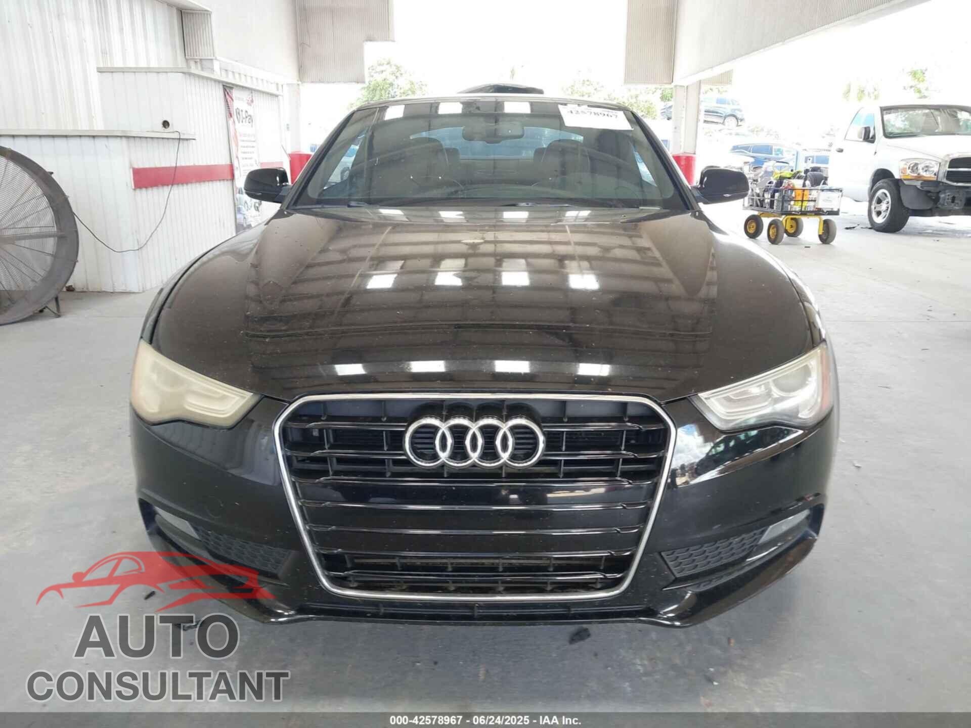 AUDI A5 2014 - WAULFAFR5EA045103