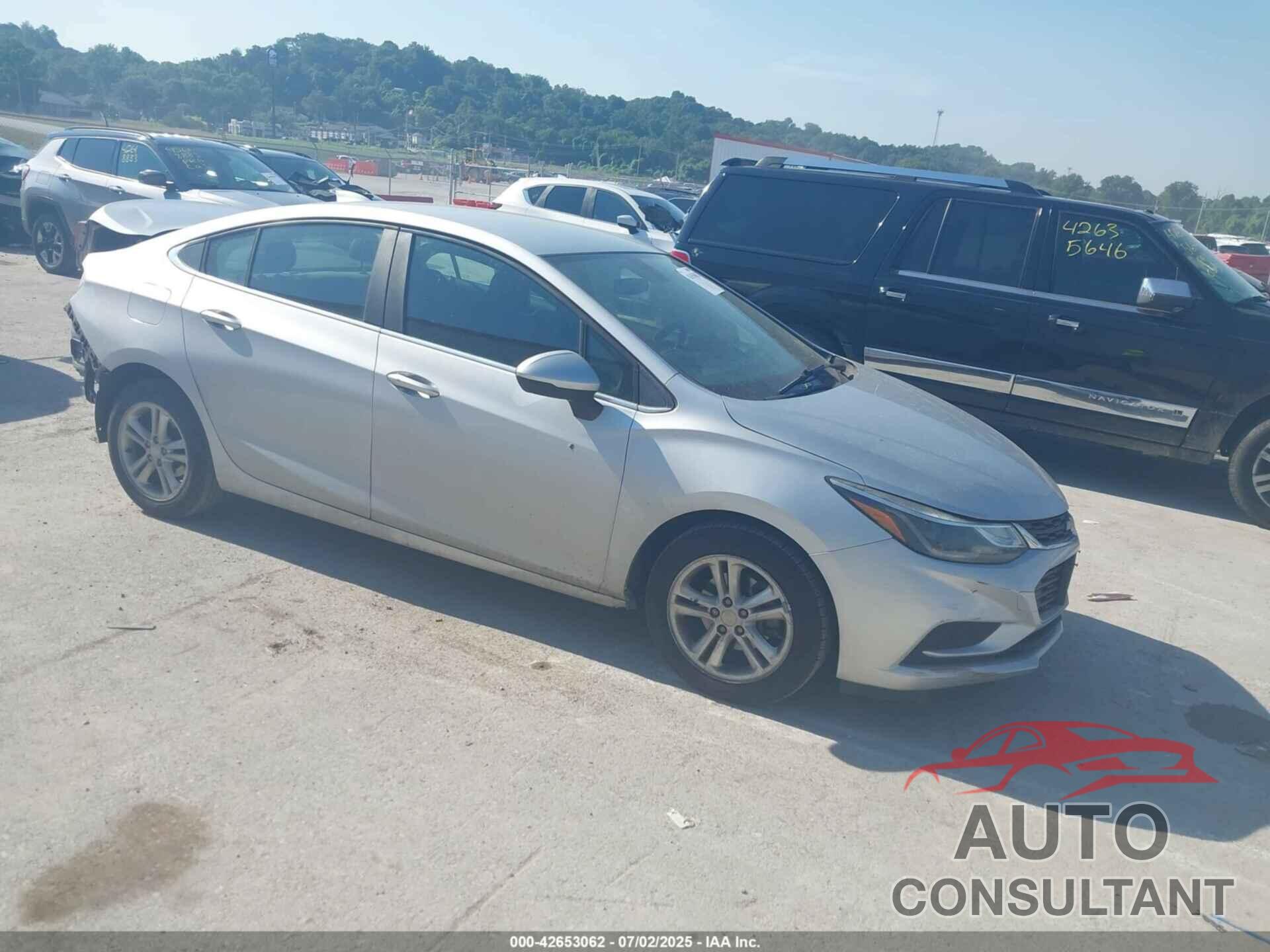 CHEVROLET CRUZE 2017 - 1G1BE5SM2H7196249