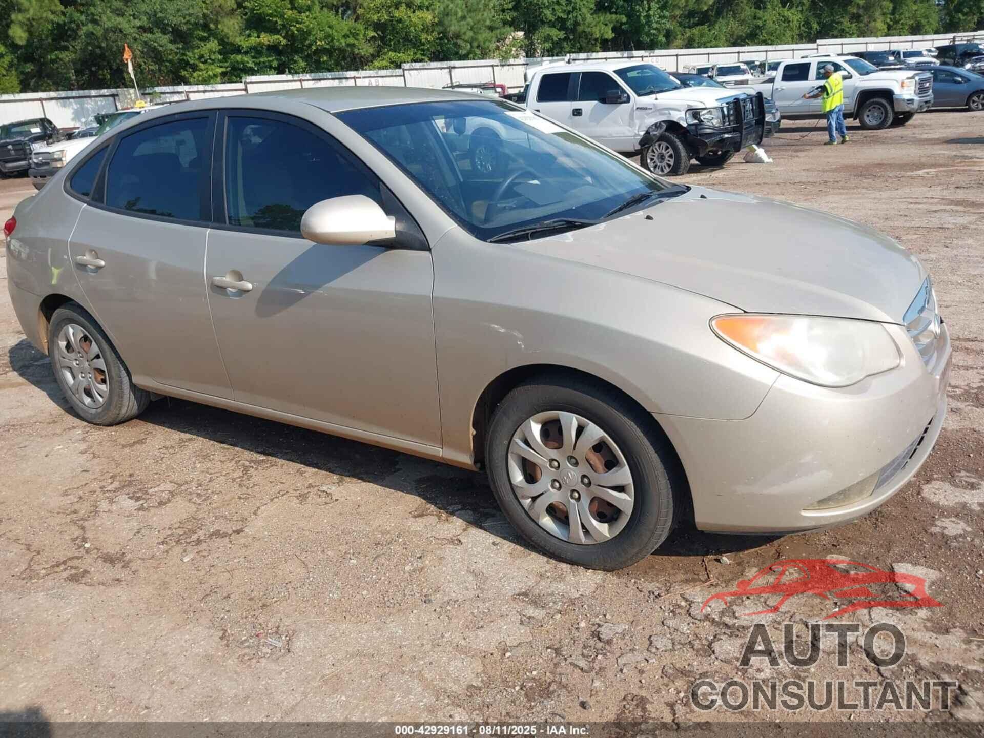 HYUNDAI ELANTRA 2010 - KMHDU4AD9AU171706