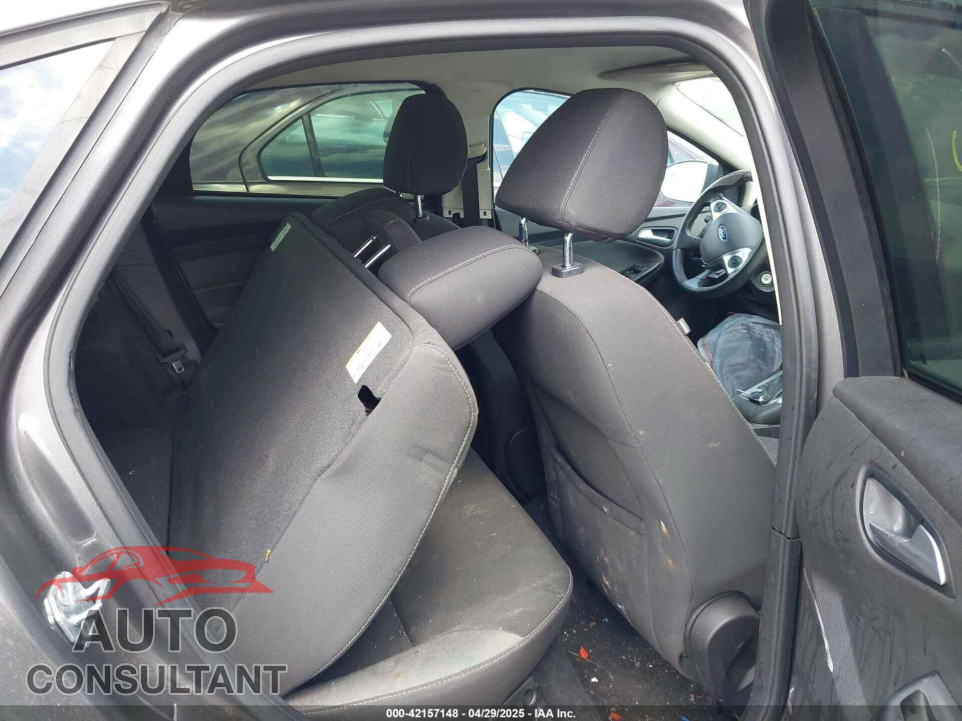 FORD FOCUS 2013 - 1FADP3F27DL116281