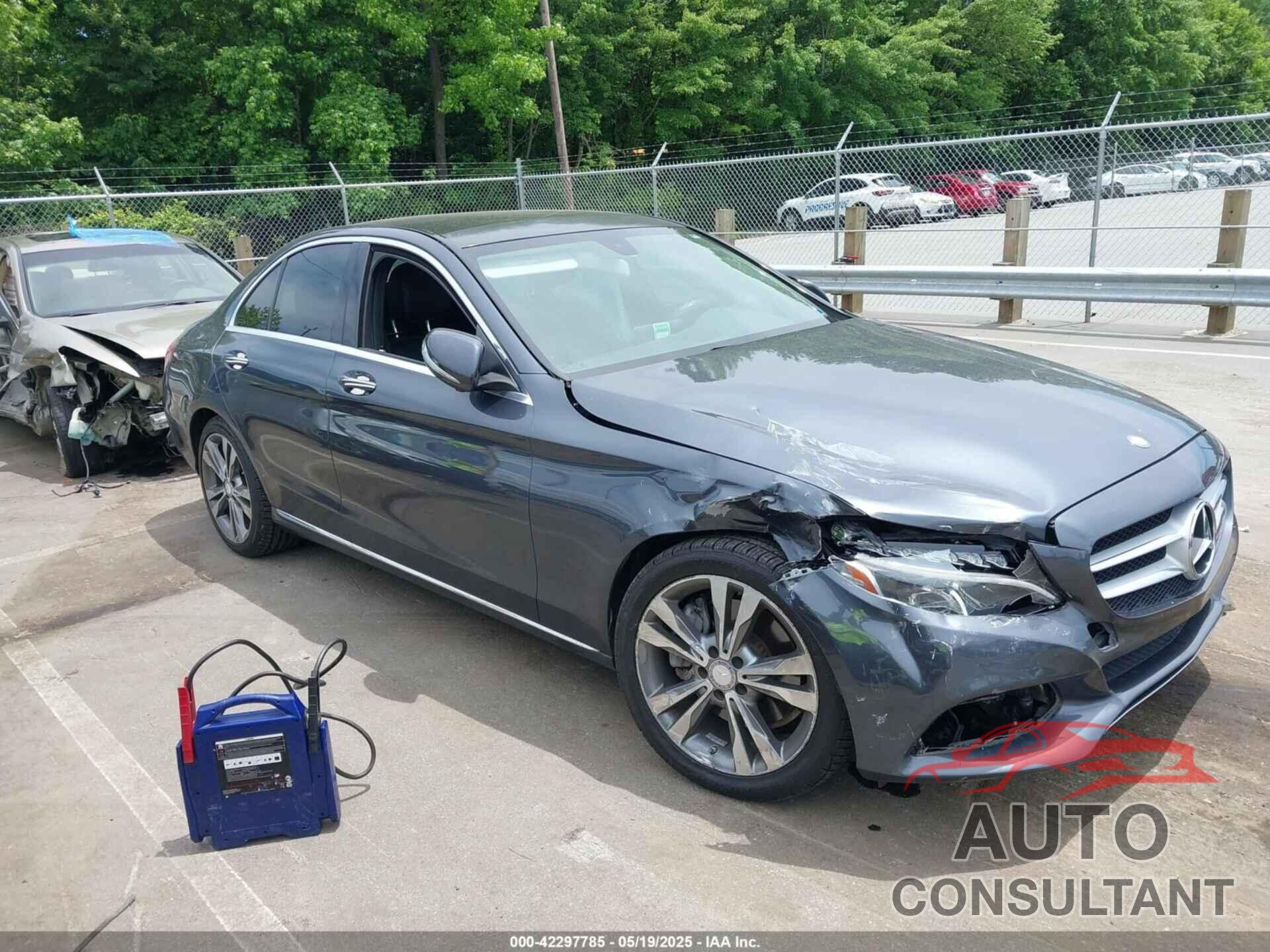 MERCEDES-BENZ C 300 2015 - 55SWF4KB5FU020235