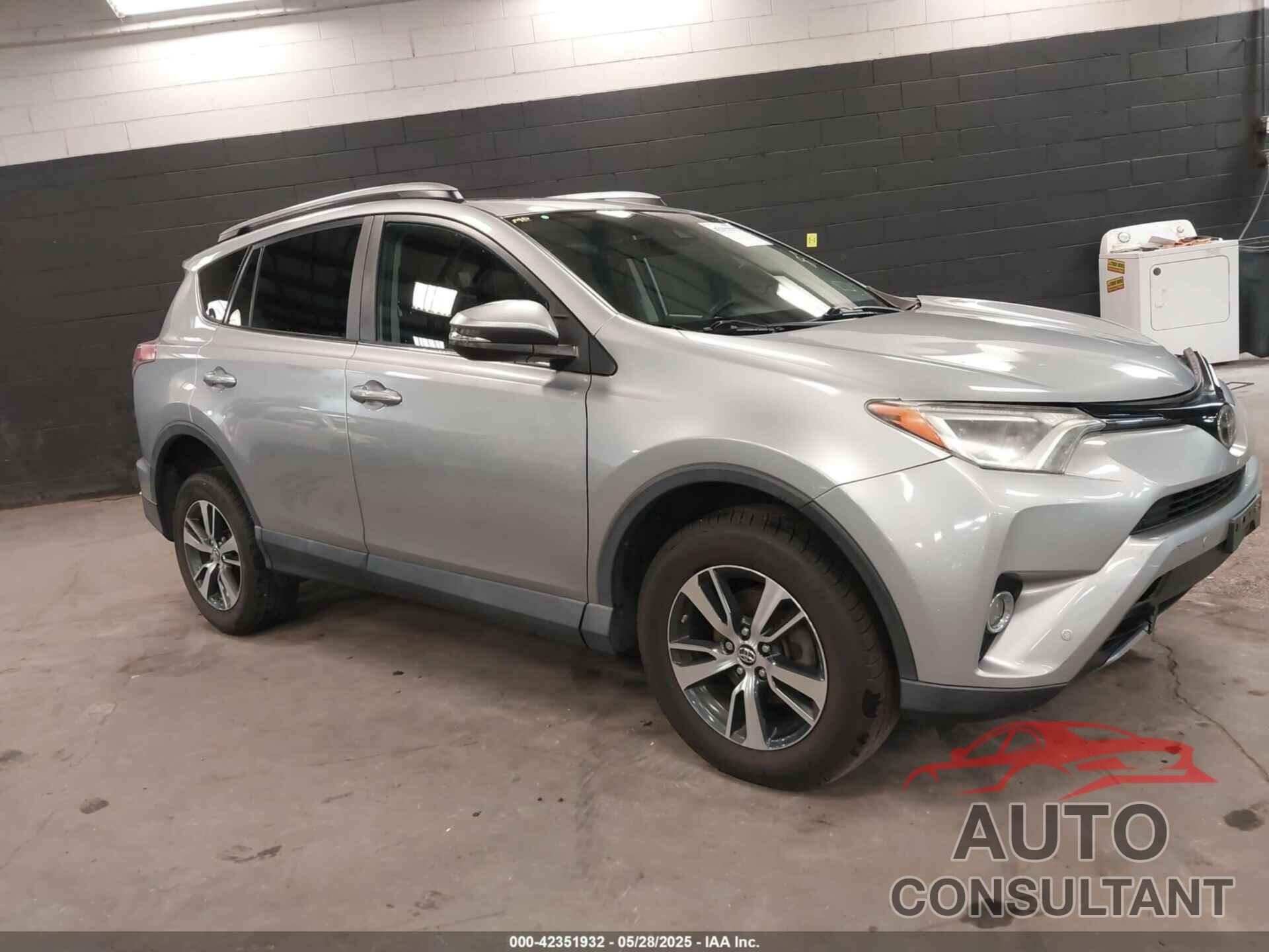 TOYOTA RAV4 2017 - 2T3RFREV3HW643464