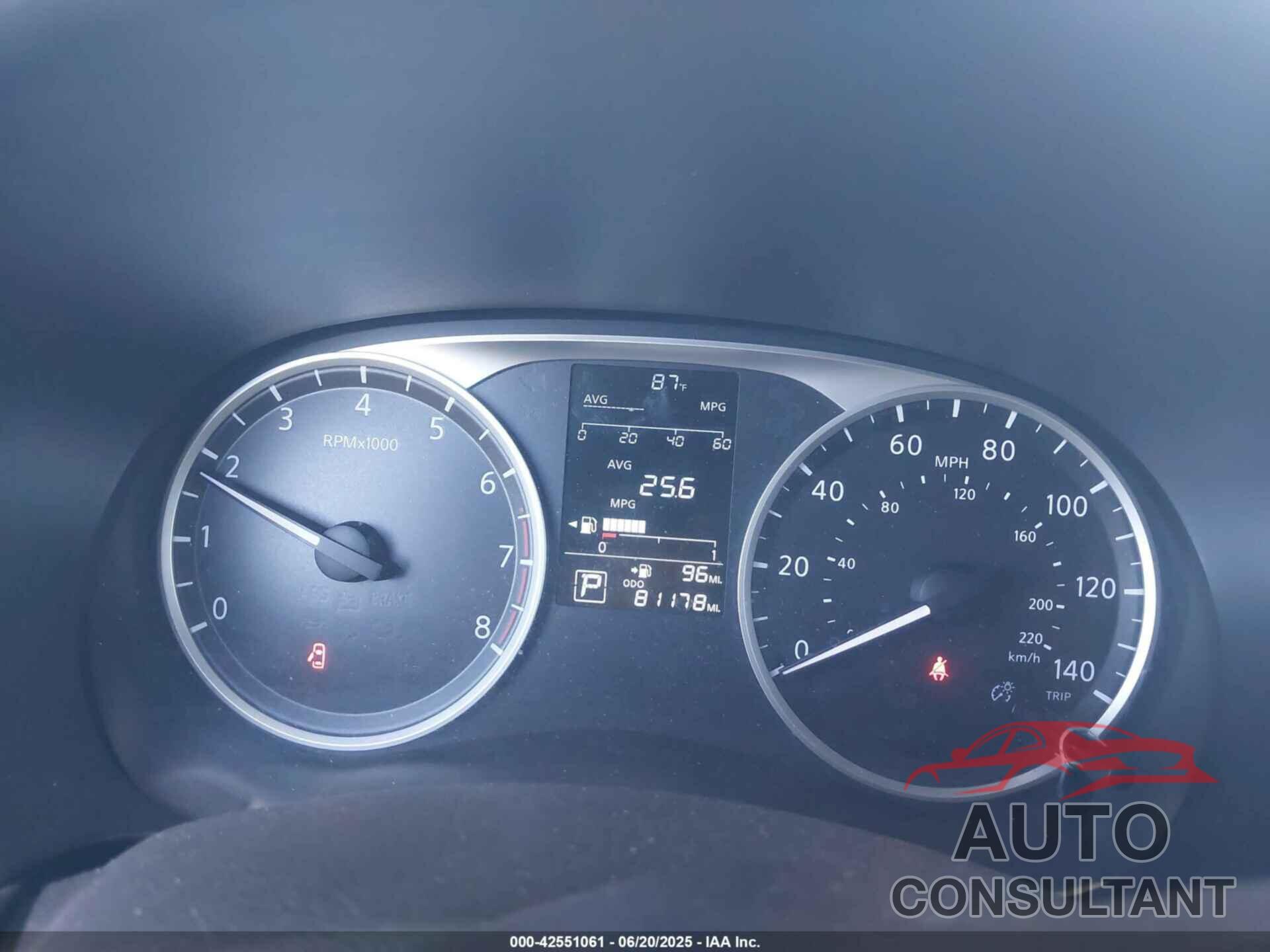 NISSAN KICKS 2018 - 3N1CP5CU3JL528093