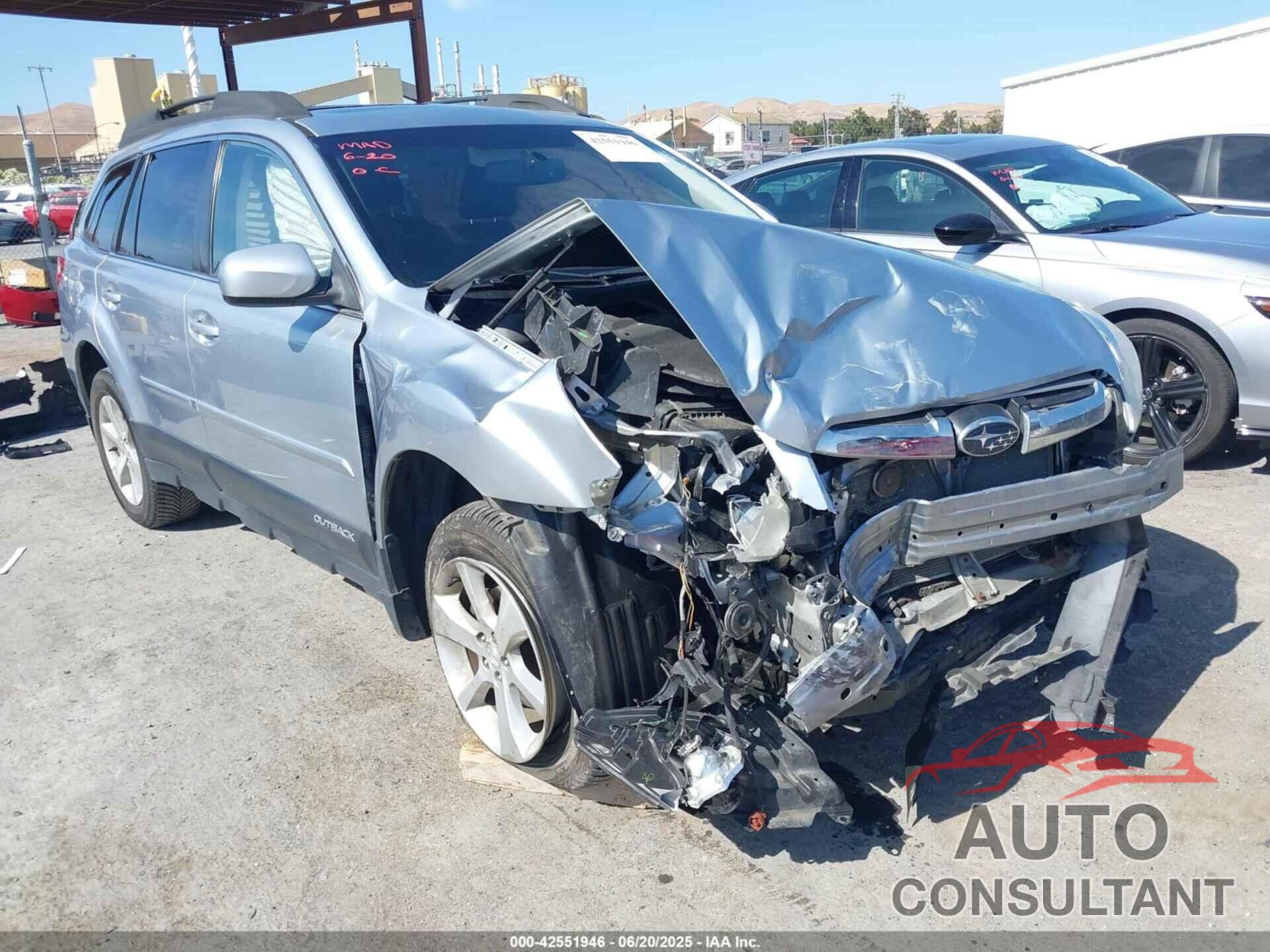 SUBARU OUTBACK 2013 - 4S4BRBKC4D3279549