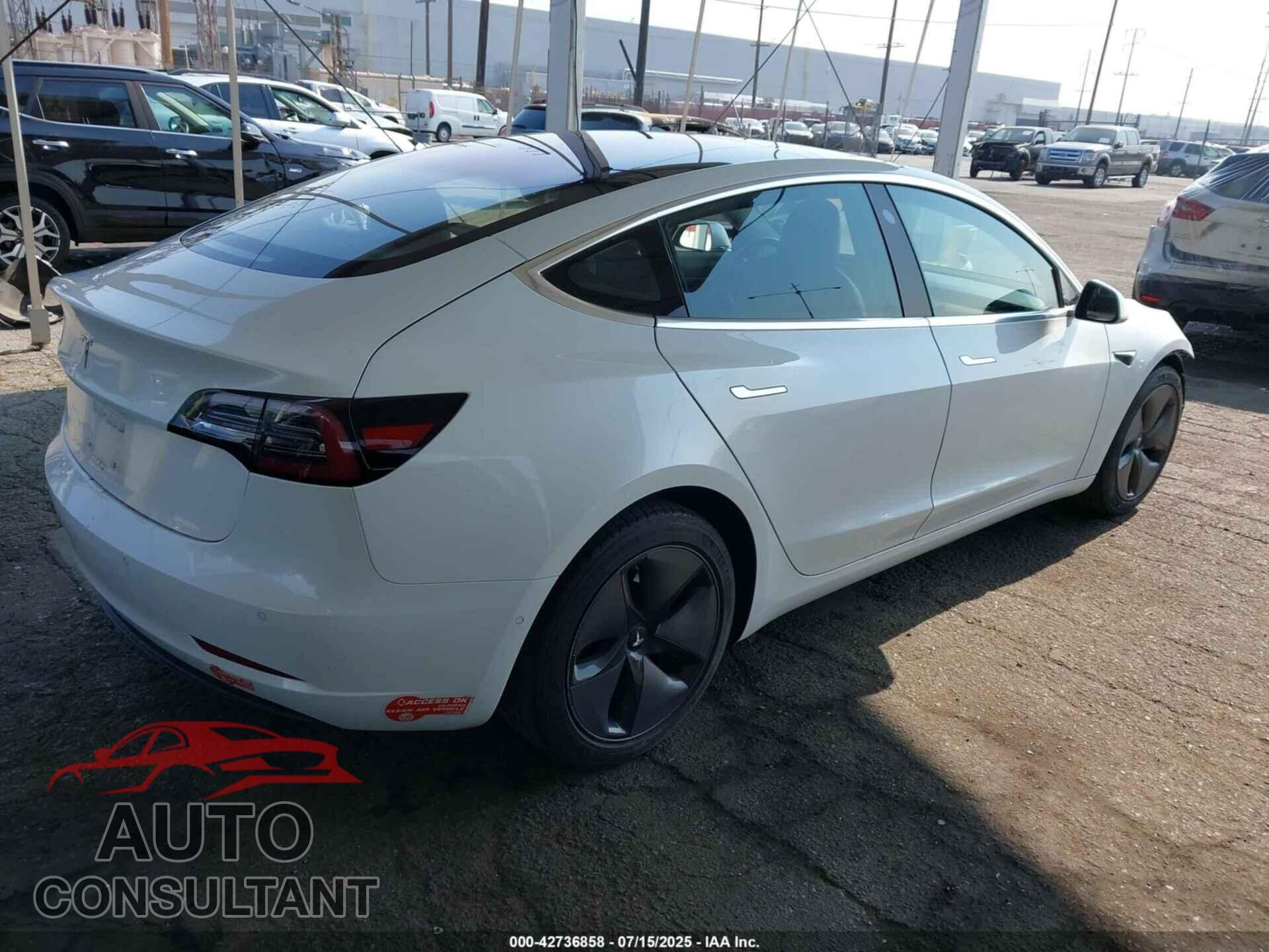 TESLA MODEL 3 2018 - 5YJ3E1EA7JF044277
