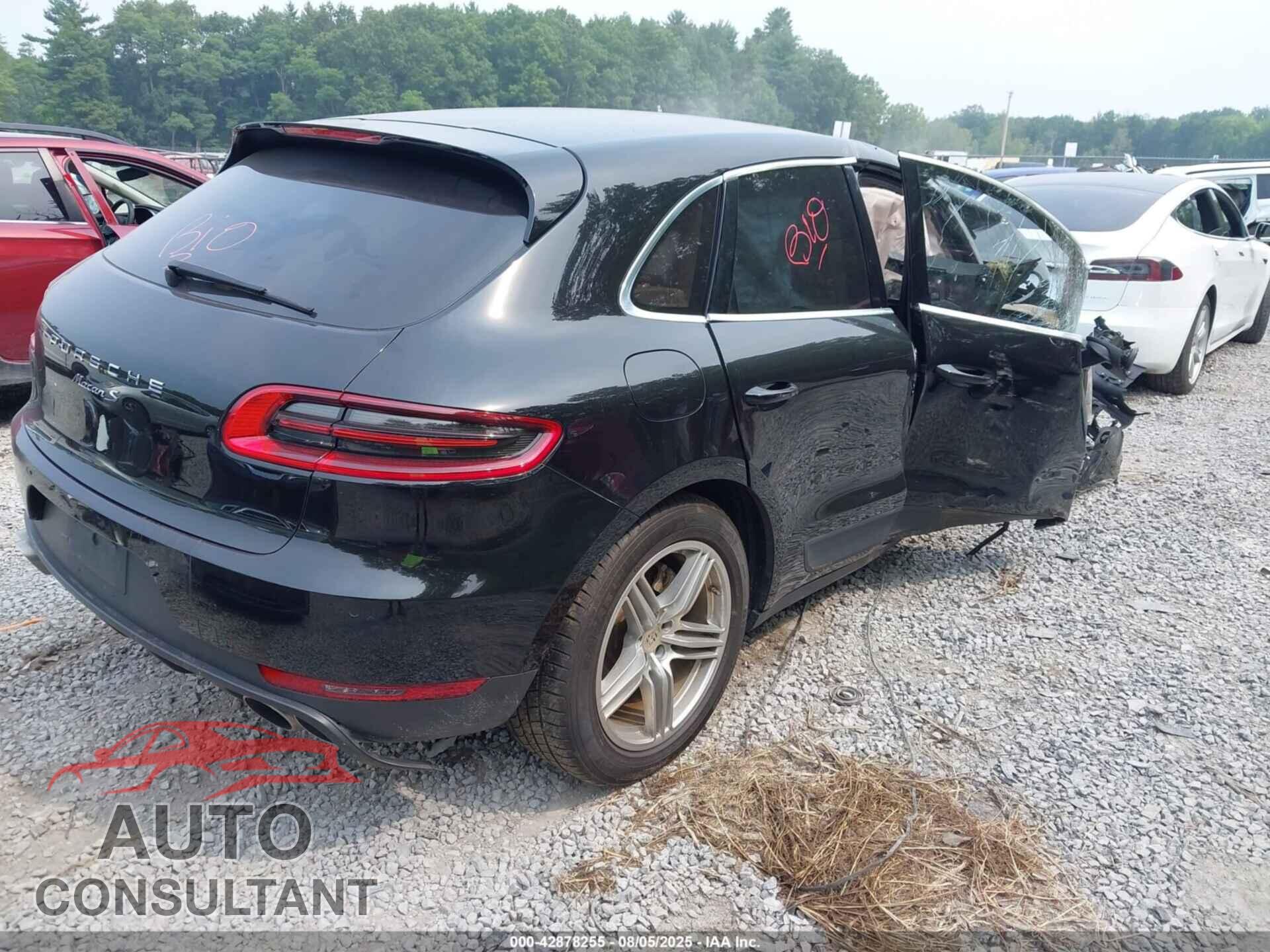 PORSCHE MACAN 2015 - WP1AB2A59FLB69833