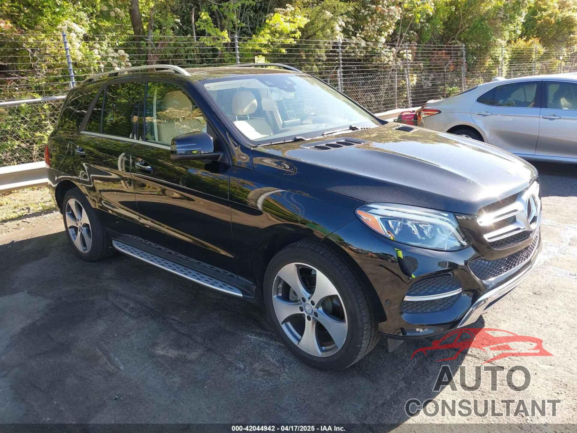 MERCEDES-BENZ GLE 350 2017 - 4JGDA5HB3HA827493