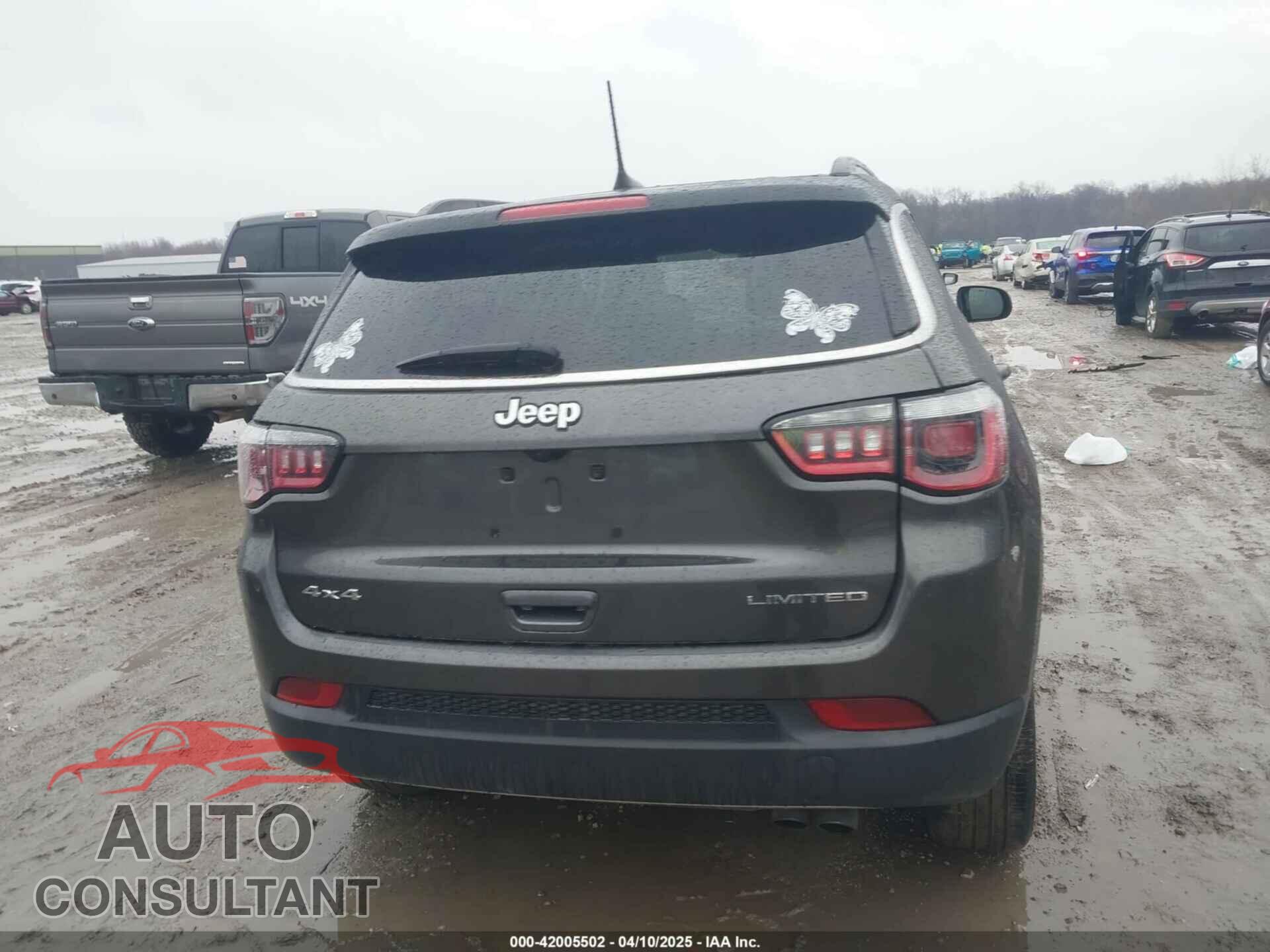 JEEP COMPASS 2018 - 3C4NJDCB6JT201543