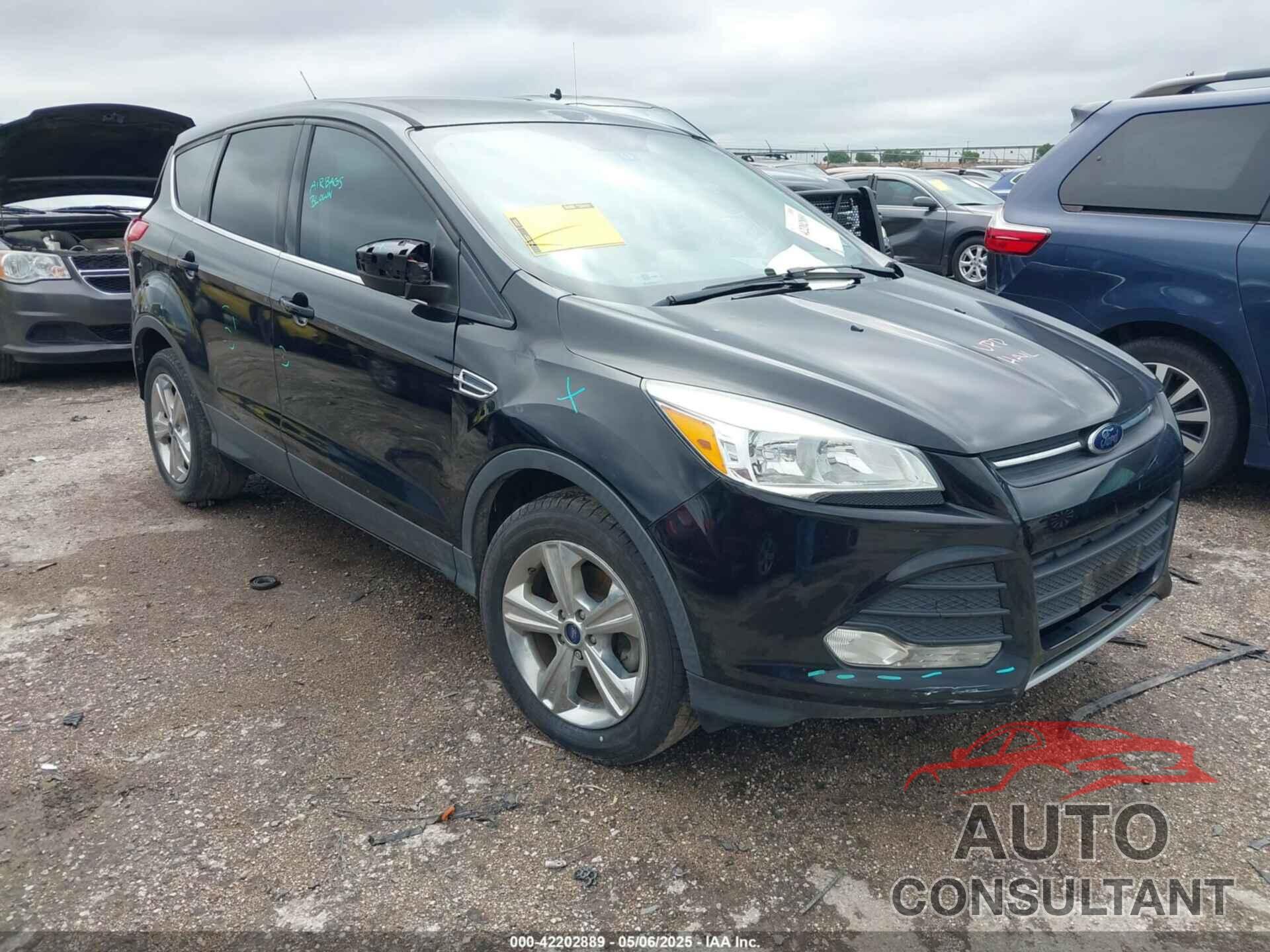 FORD ESCAPE 2016 - 1FMCU0GX9GUB36419