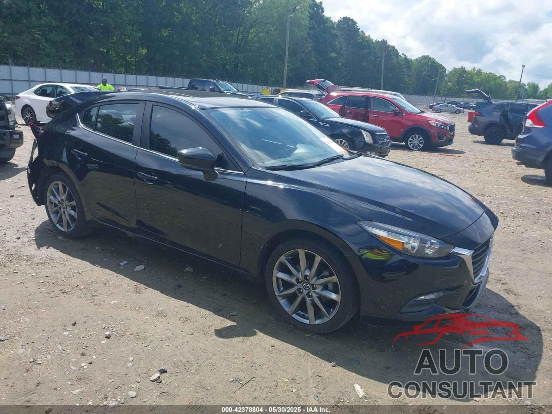 MAZDA MAZDA3 2018 - 3MZBN1V33JM247950