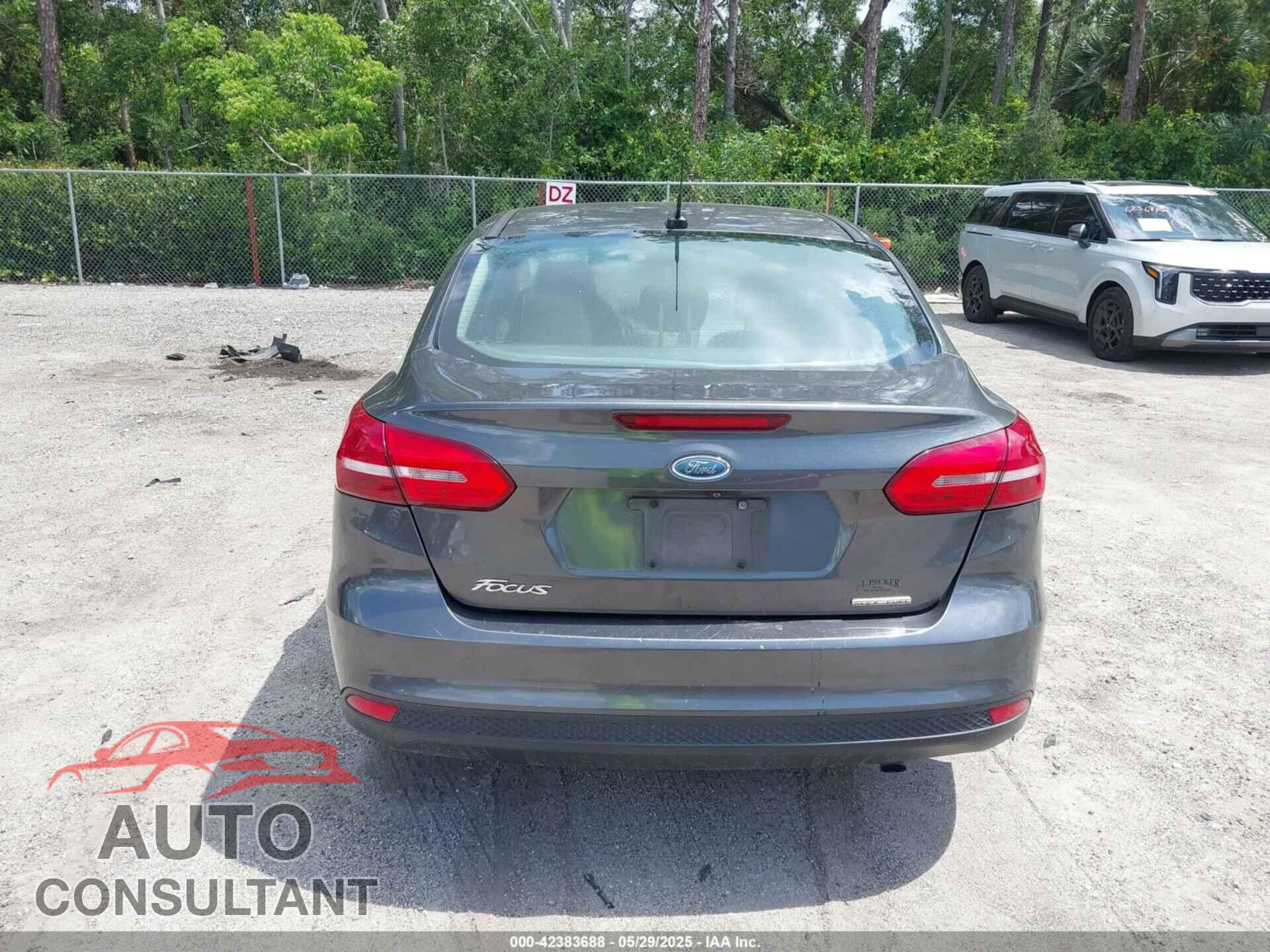 FORD FOCUS 2016 - 1FADP3E26GL376838