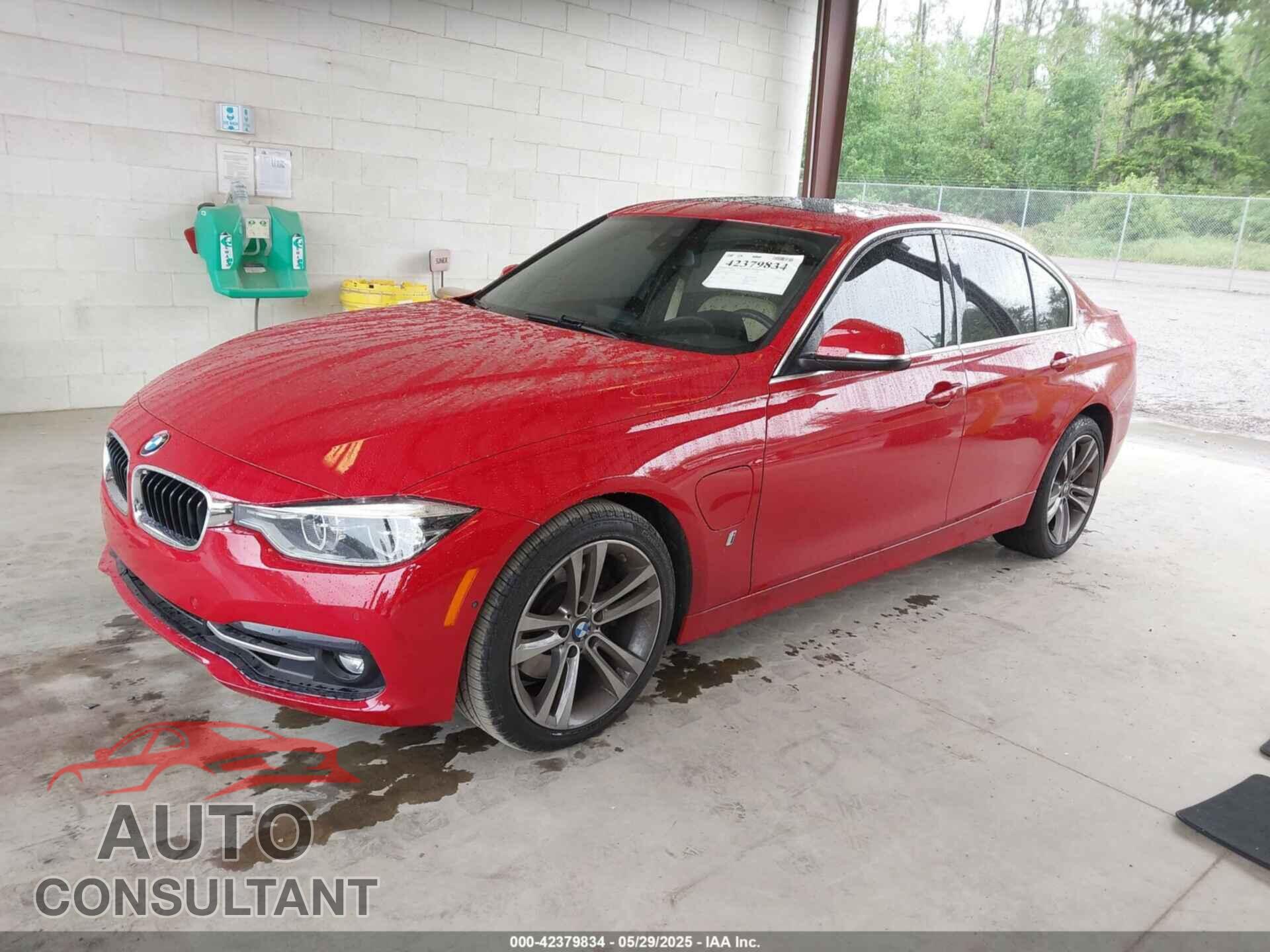 BMW 330E 2017 - WBA8E1C36HA158832