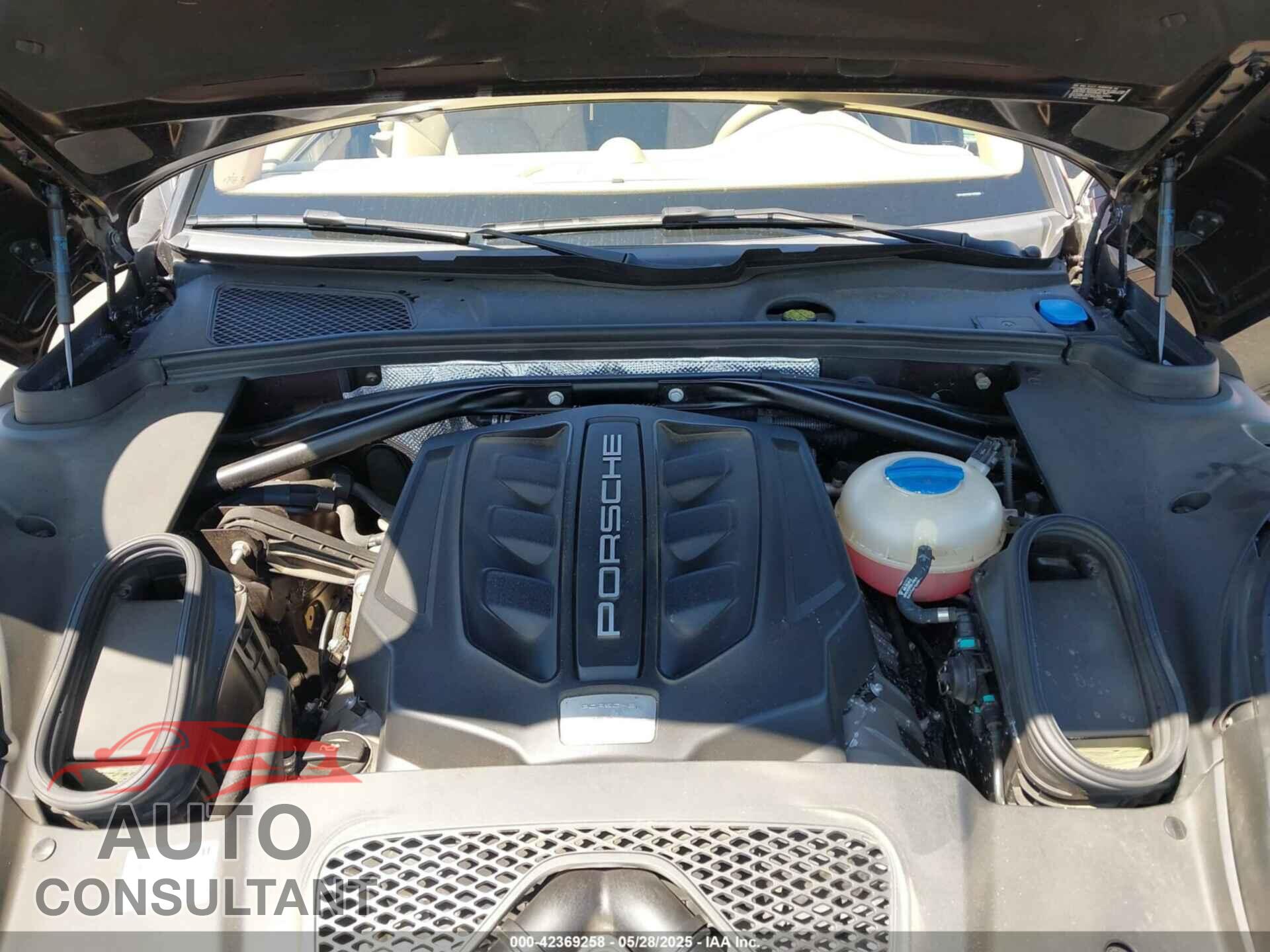 PORSCHE MACAN 2015 - WP1AB2A54FLB60408
