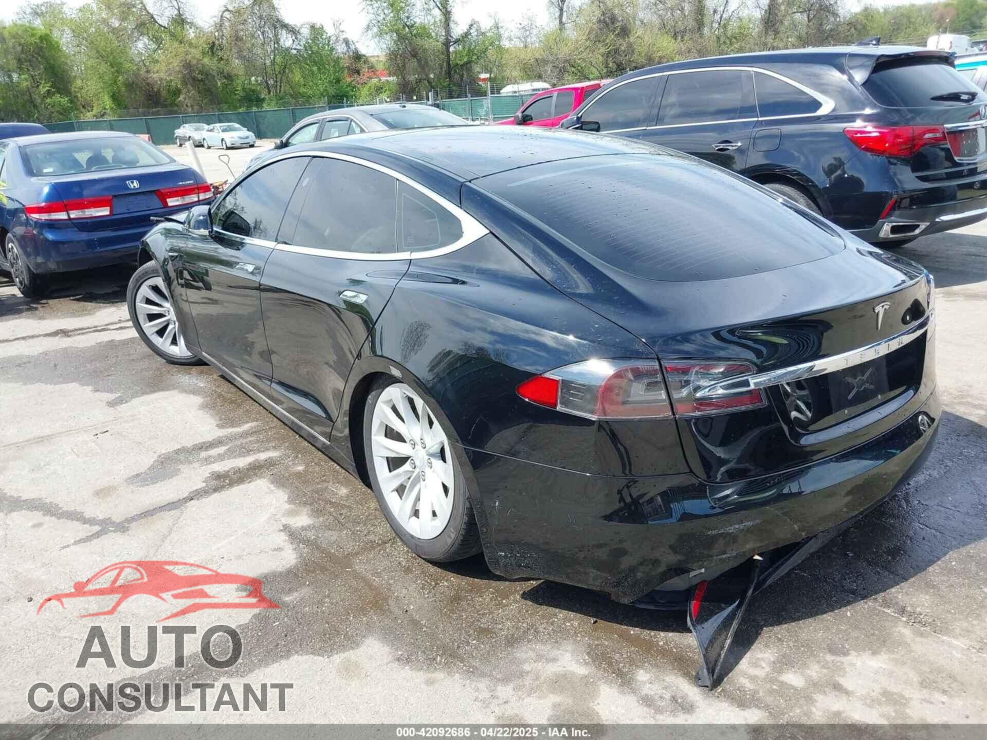 TESLA MODEL S 2017 - 5YJSA1E13HF228486
