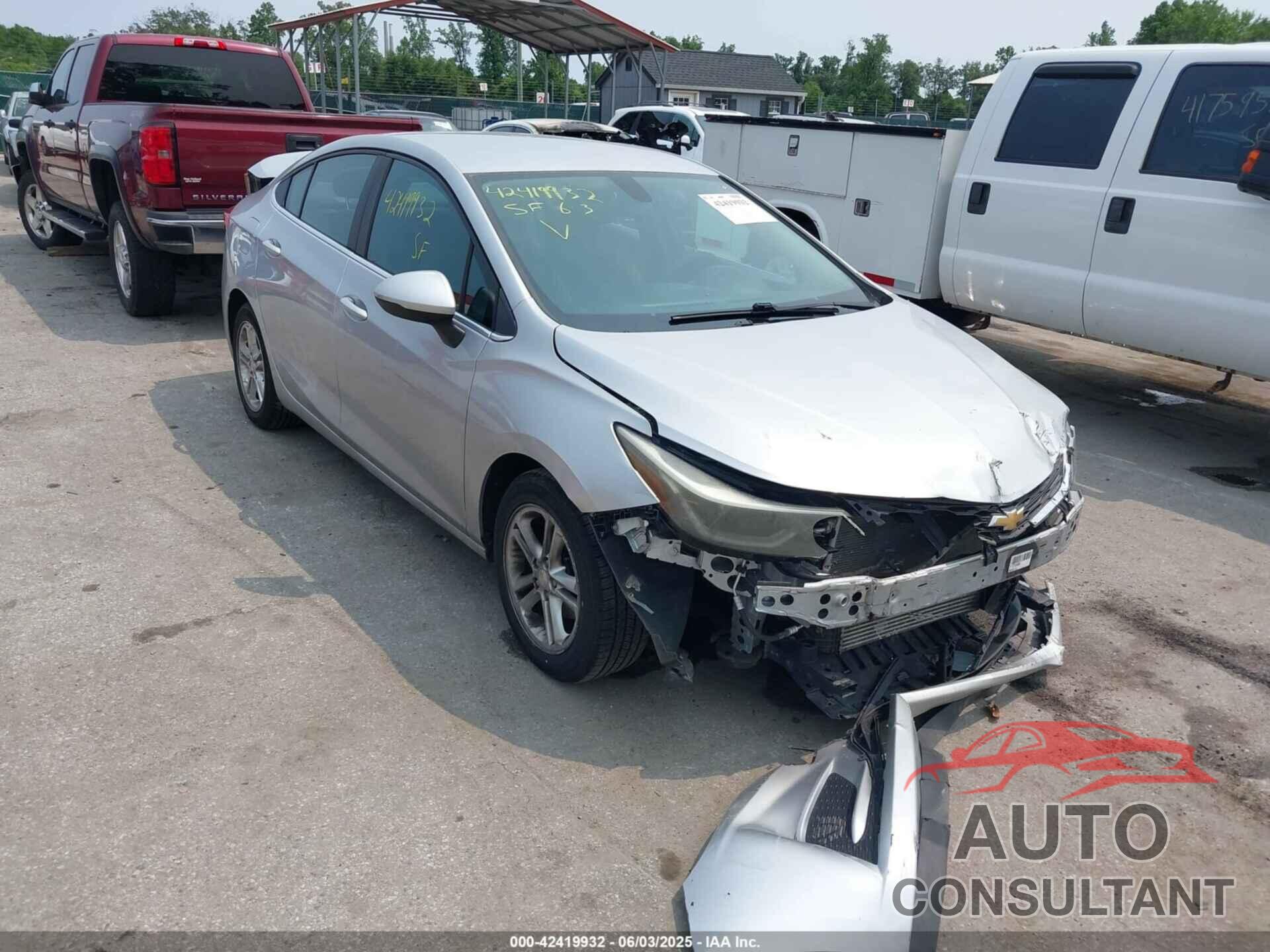 CHEVROLET CRUZE 2017 - 1G1BE5SM1H7104290