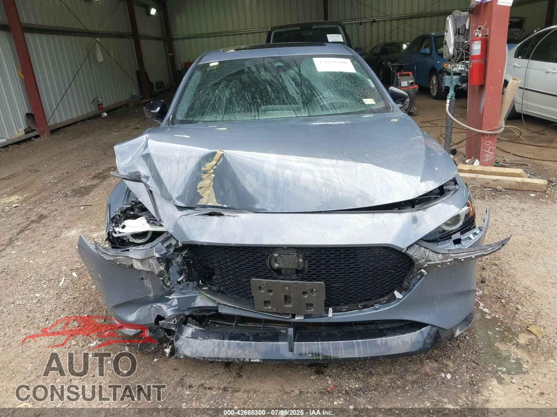 MAZDA MAZDA3 HATCHBACK 2021 - JM1BPBNY6M1320437