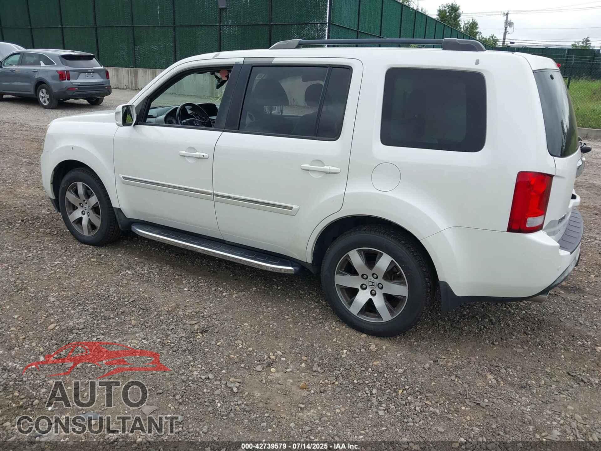 HONDA PILOT 2013 - 5FNYF4H94DB072452