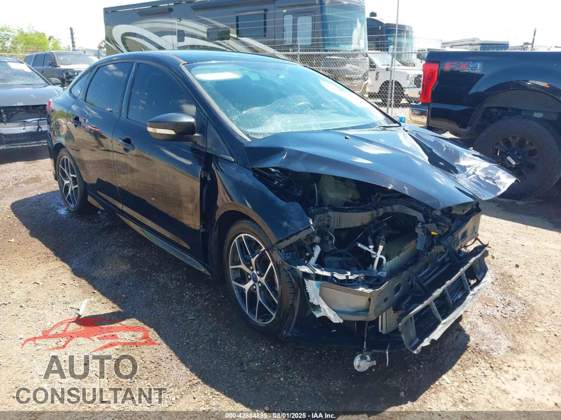 FORD FOCUS 2016 - 1FADP3F27GL360940