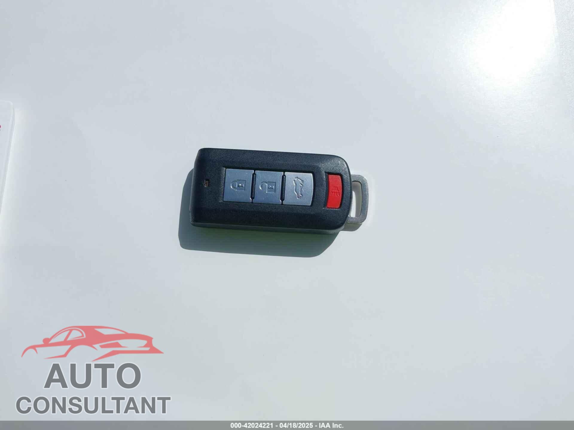 MITSUBISHI OUTLANDER 2019 - JA4AD3A33KZ007729