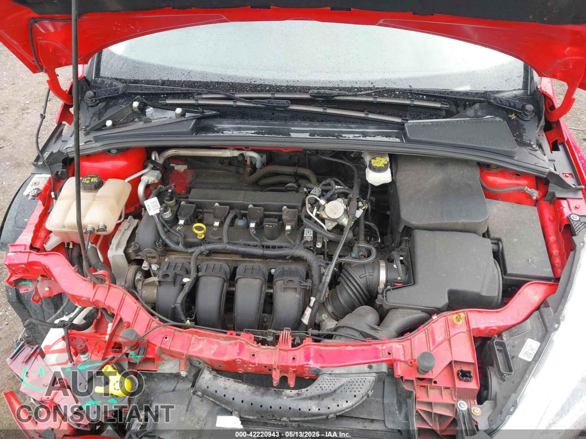 FORD FOCUS 2017 - 1FADP3K28HL326657