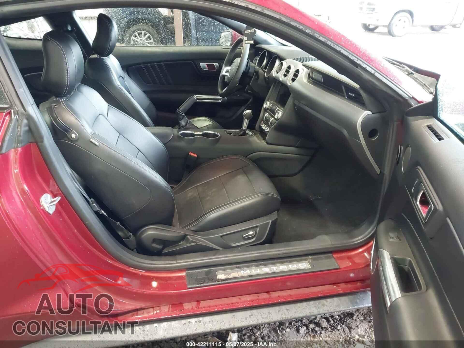 FORD MUSTANG 2018 - 1FA6P8TH7J5101309