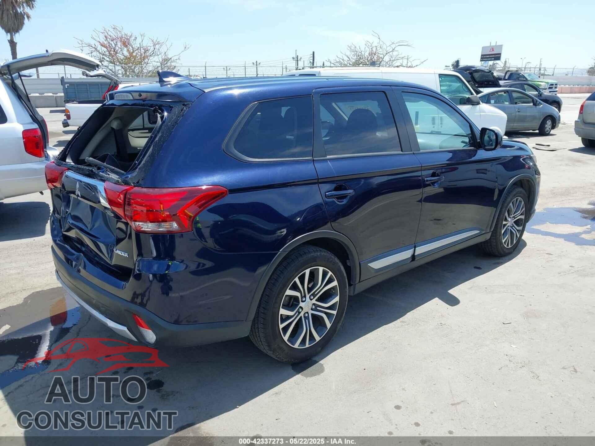 MITSUBISHI OUTLANDER 2017 - JA4AD2A33HZ033749