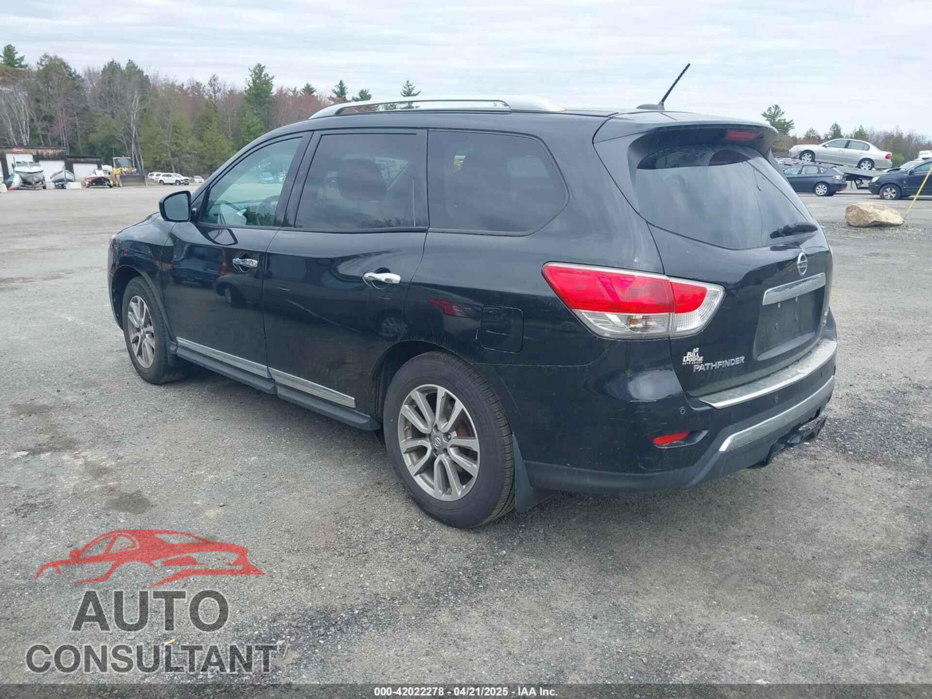NISSAN PATHFINDER 2015 - 5N1AR2MM7FC720420