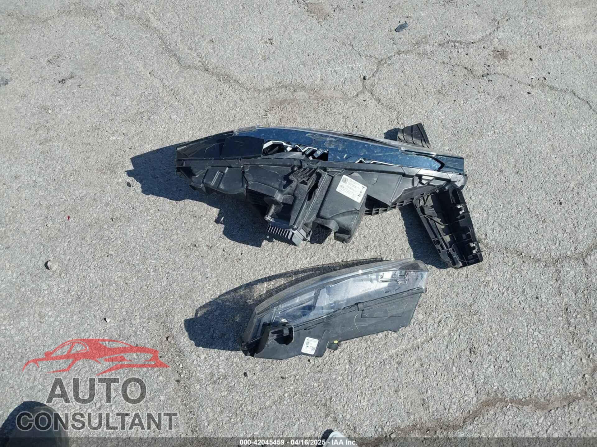 TESLA MODEL S 2023 - 5YJSA1E61PF525637