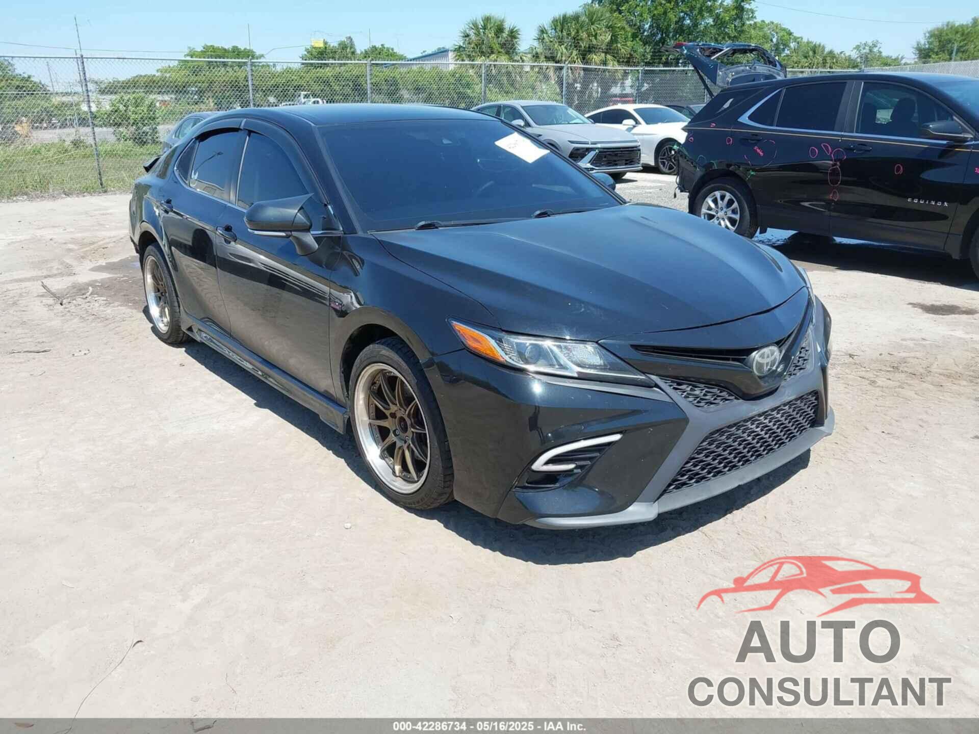 TOYOTA CAMRY 2018 - JTNB11HK4J3029921