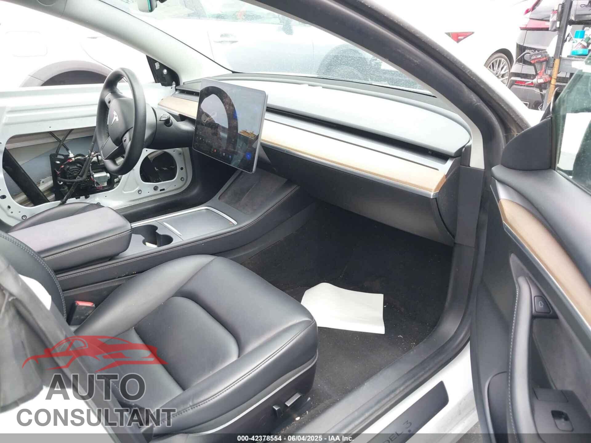 TESLA MODEL 3 2022 - 5YJ3E1EA3NF142759