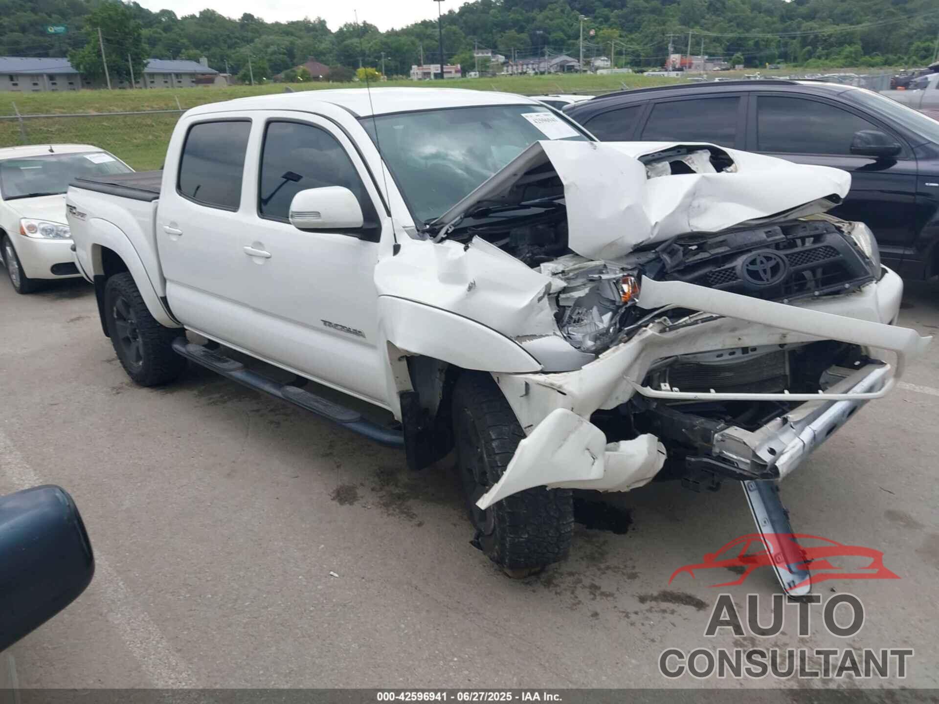 TOYOTA TACOMA 2015 - 3TMLU4EN8FM182145