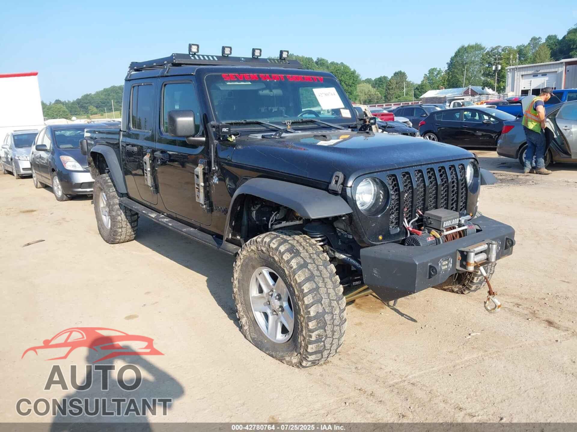 JEEP GLADIATOR 2020 - 1C6HJTAG2LL208744