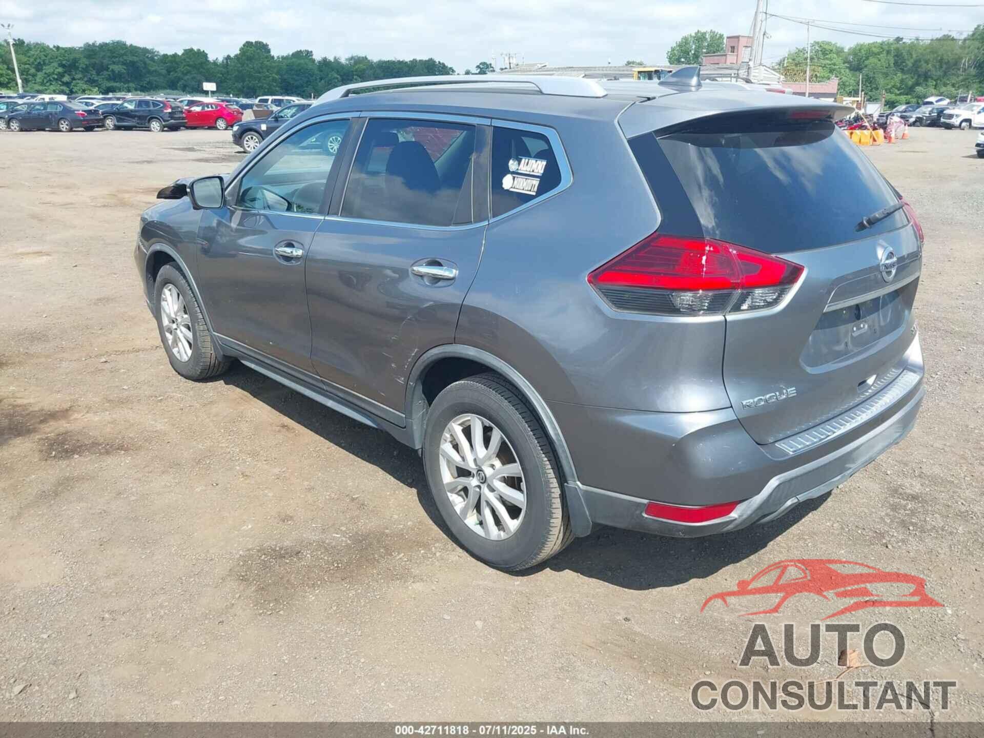 NISSAN ROGUE 2017 - KNMAT2MV8HP504666