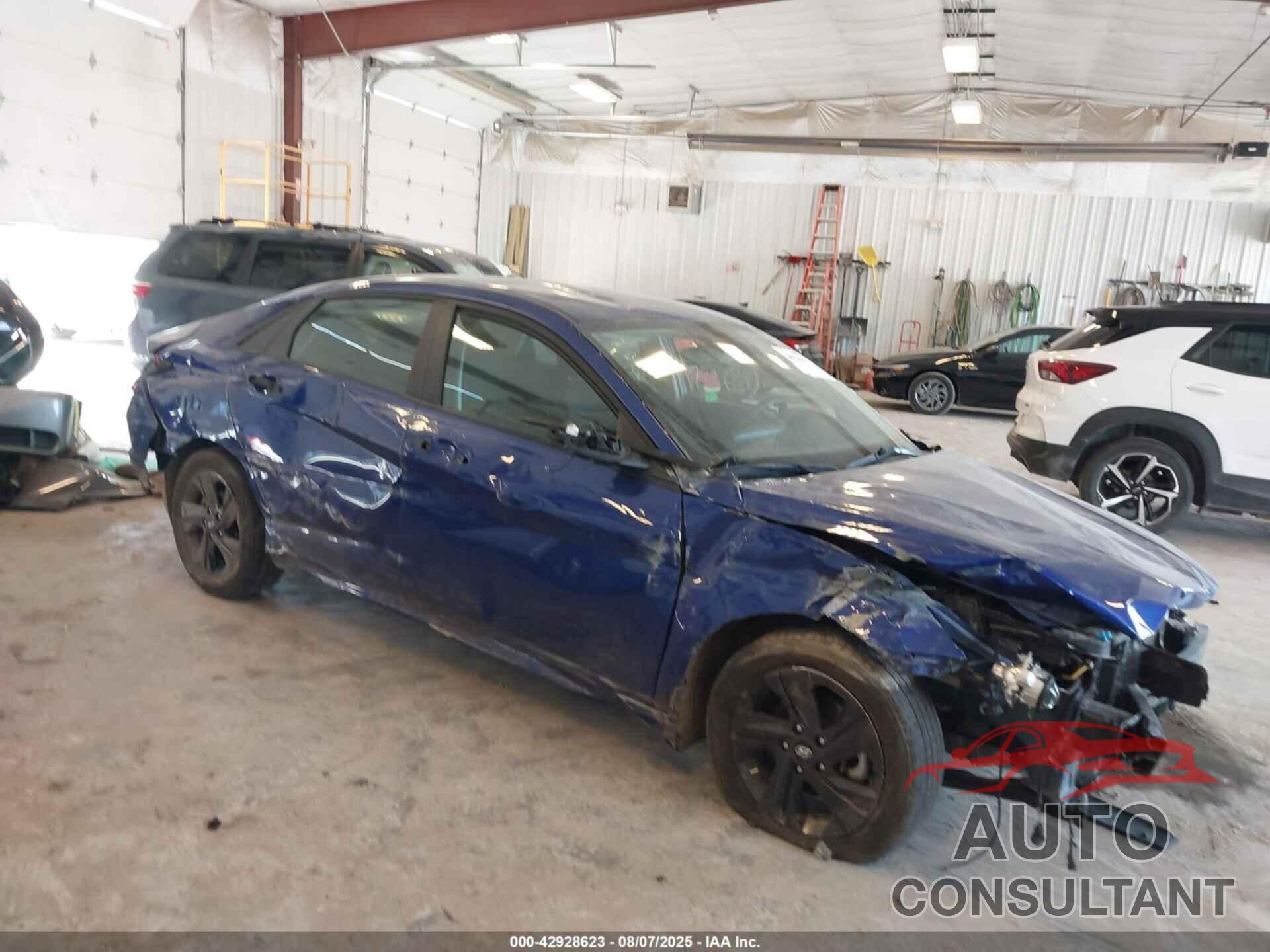 HYUNDAI ELANTRA 2022 - KMHLM4AG9NU310728