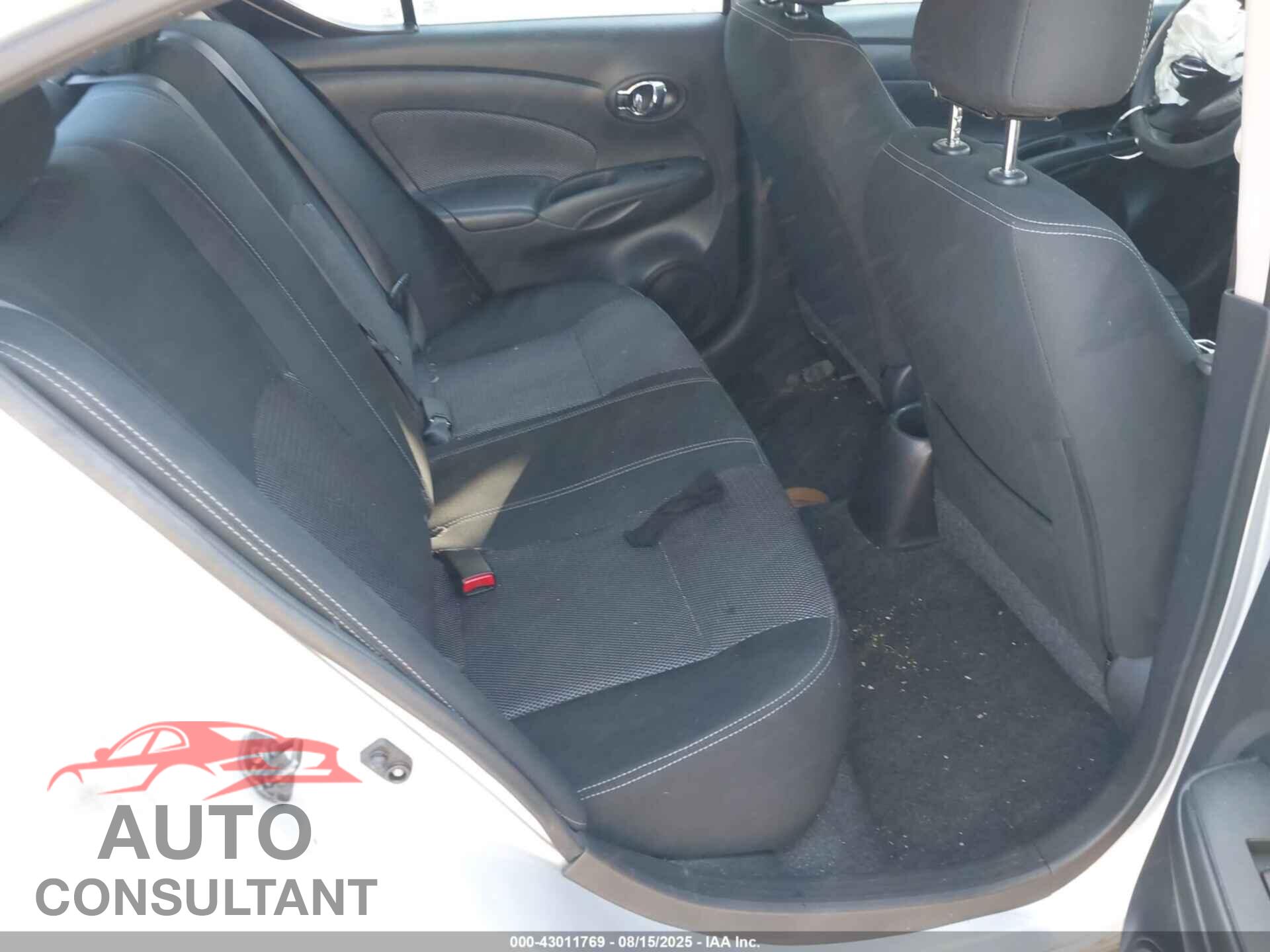 NISSAN VERSA 2019 - 3N1CN7AP3KL808600