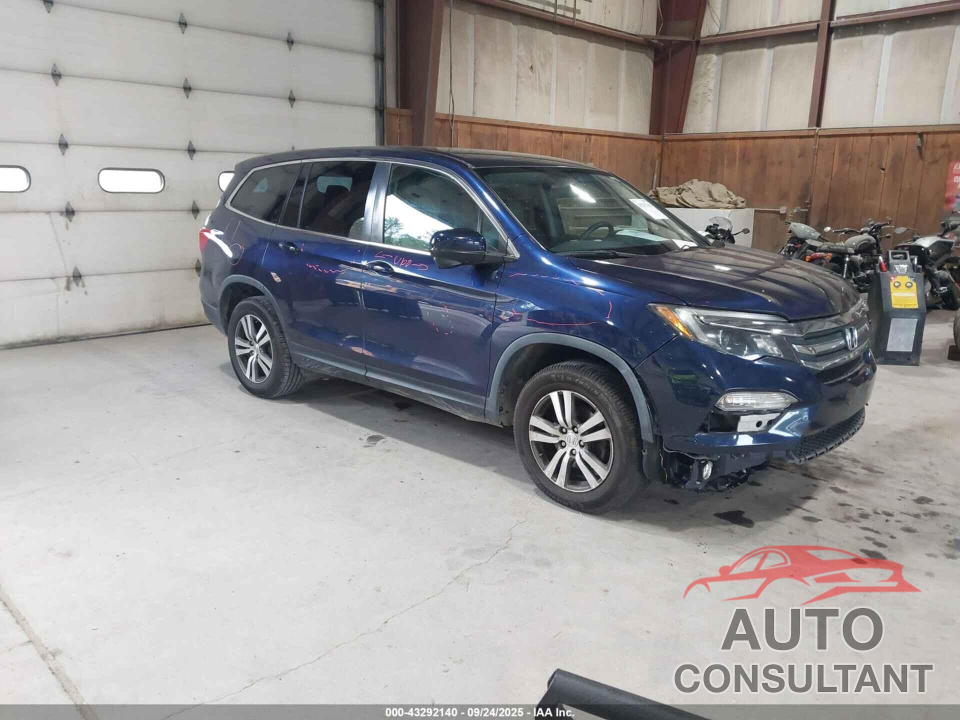 HONDA PILOT 2018 - 5FNYF6H33JB072316