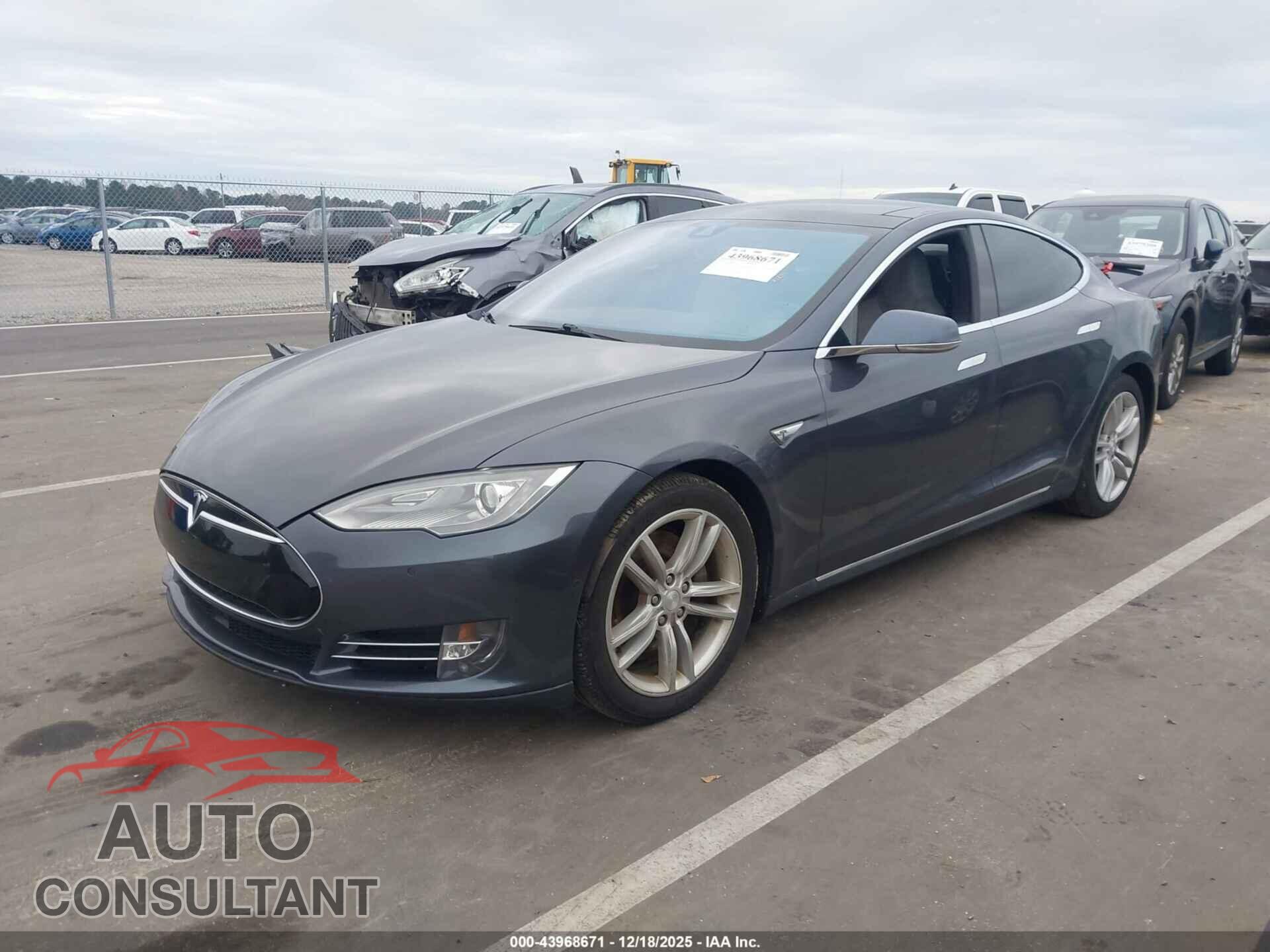 TESLA MODEL S 2015 - 5YJSA1H23FF091132
