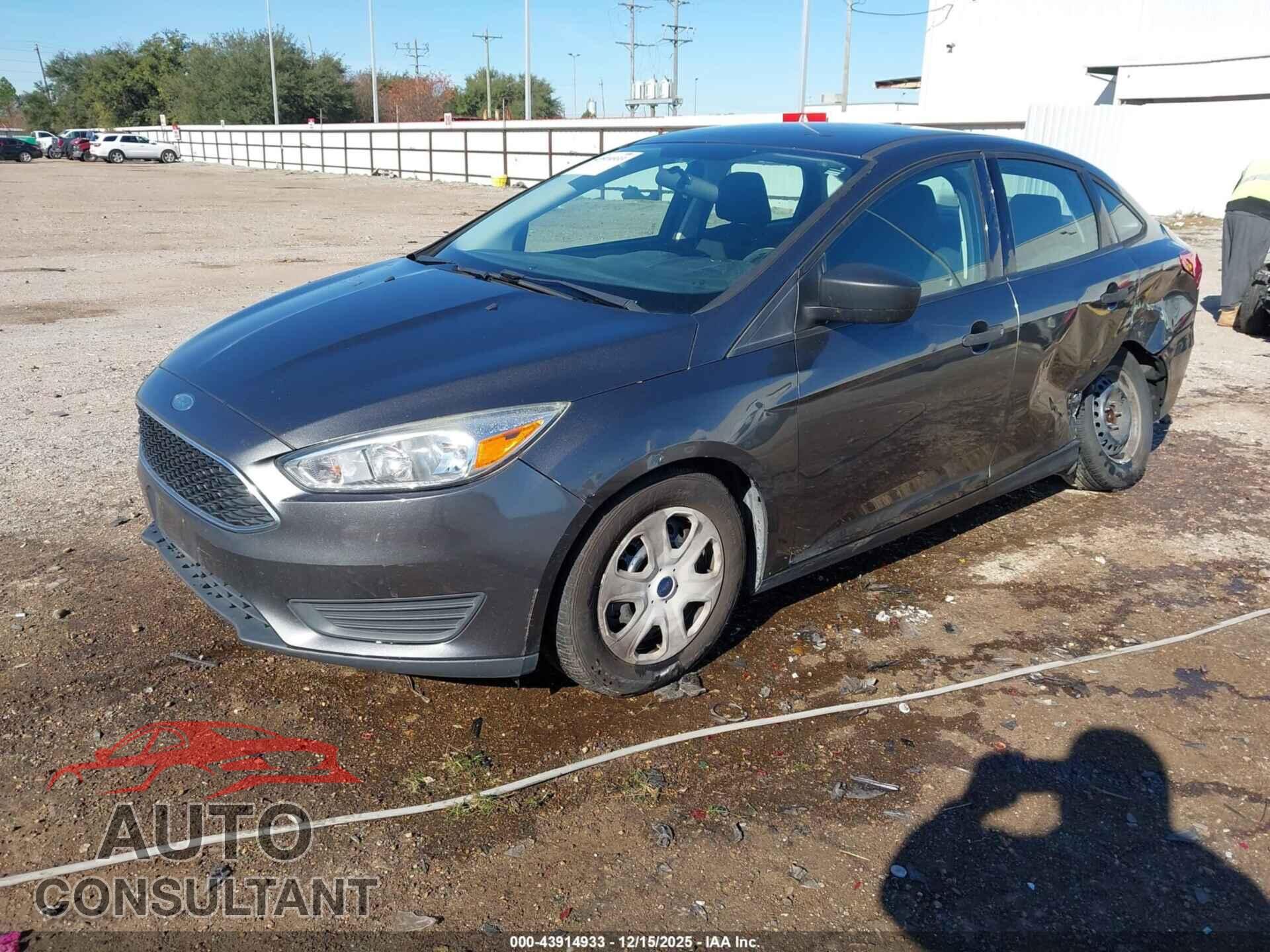 FORD FOCUS 2017 - 1FADP3E23HL253807
