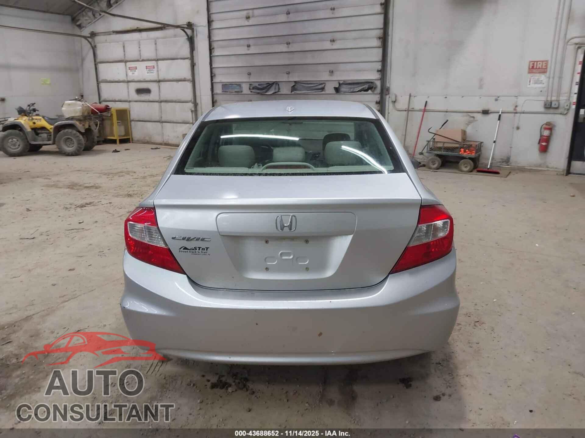 HONDA CIVIC 2012 - 2HGFB2F98CH528490