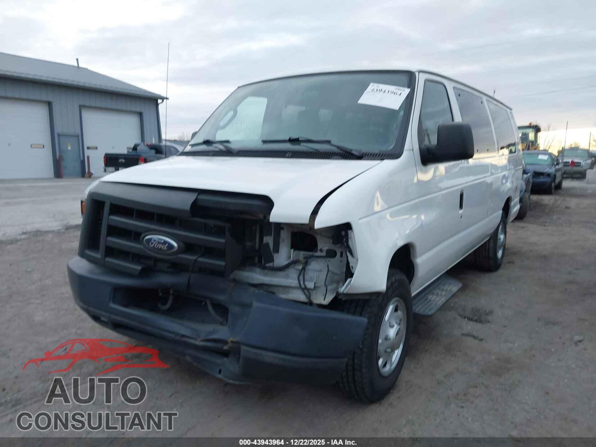 FORD E-350 SUPER DUTY 2011 - 1FBSS3BL7BDB31423