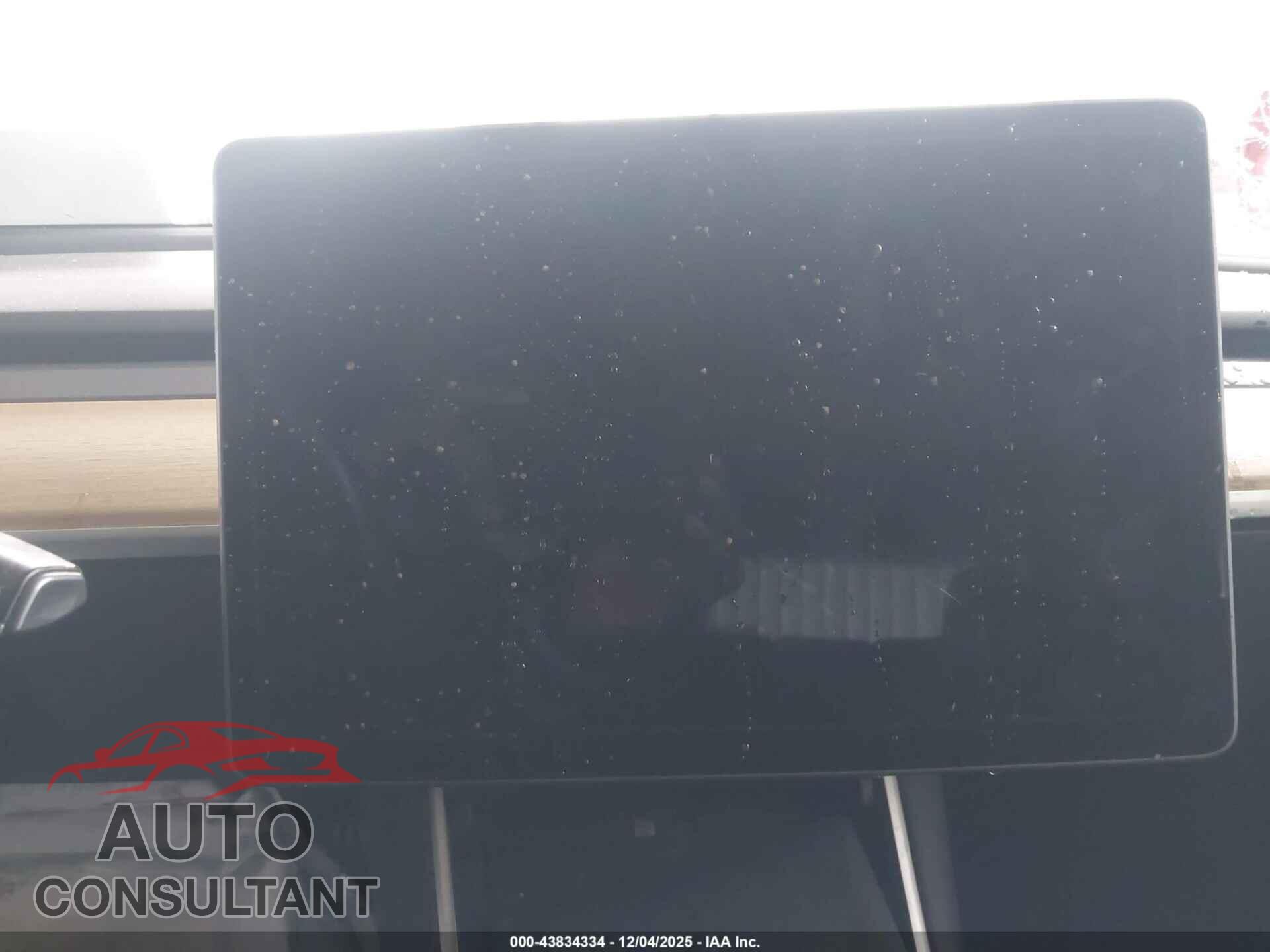 TESLA MODEL 3 2018 - 5YJ3E1EA2JF014667