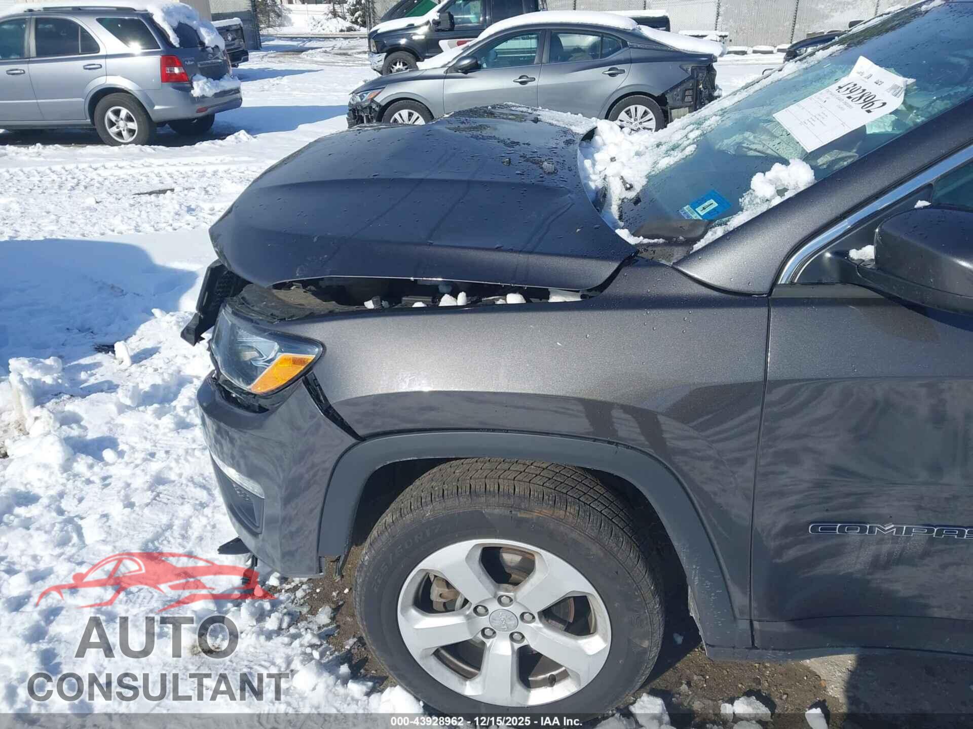 JEEP COMPASS 2018 - 3C4NJDBB7JT345152