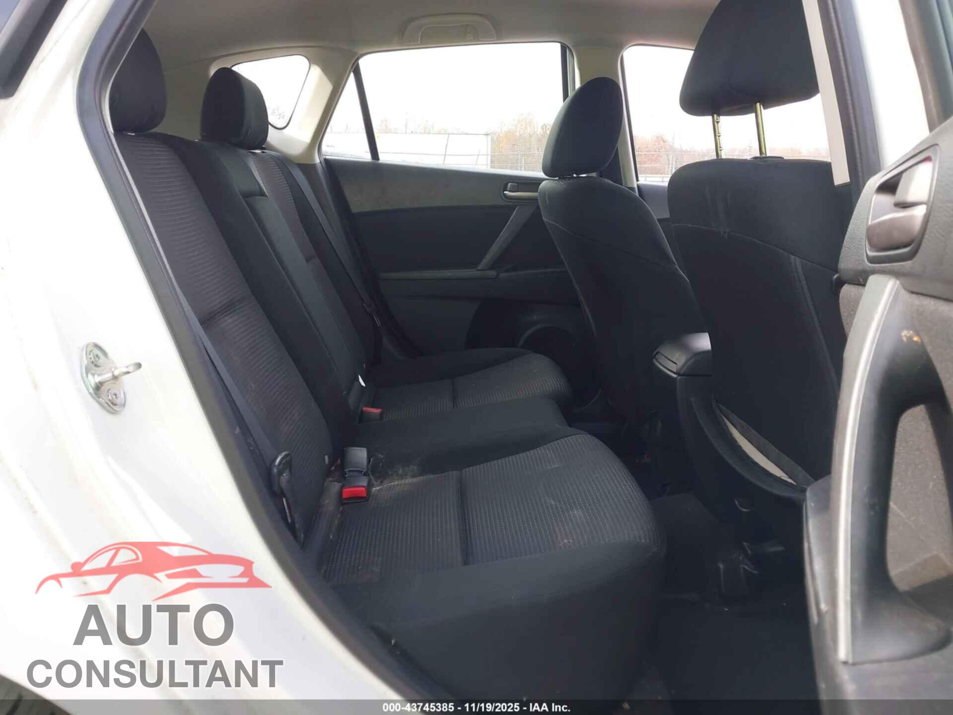 MAZDA MAZDA3 2013 - JM1BL1LP5D1833372