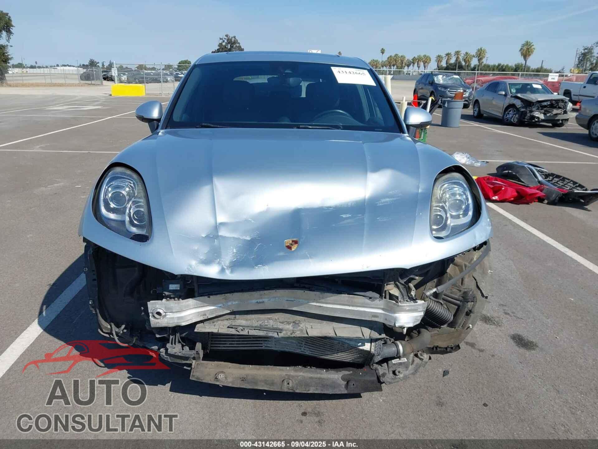 PORSCHE MACAN 2017 - WP1AA2A54HLB02143