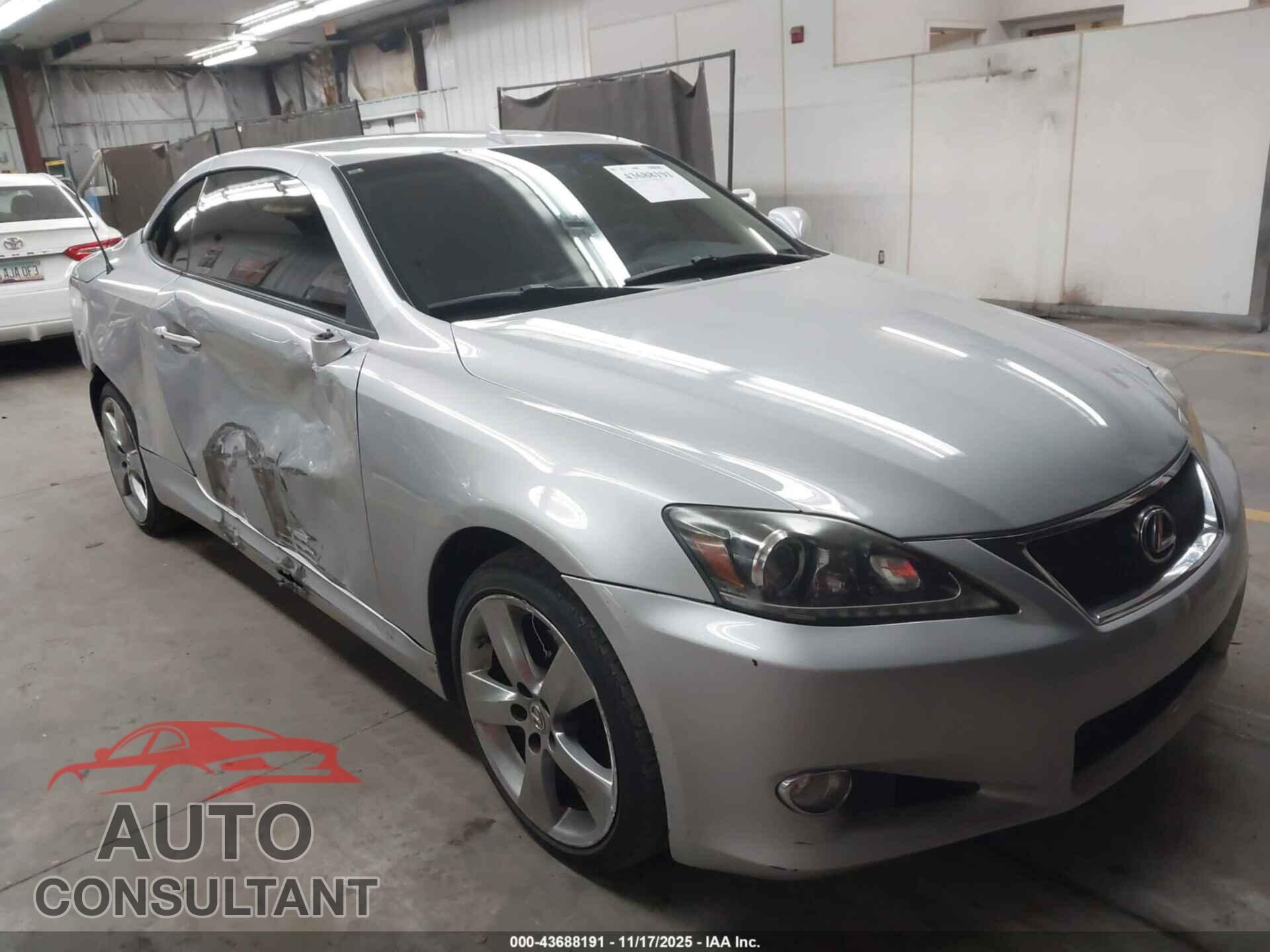 LEXUS IS 250C 2011 - JTHFF2C26B2520565